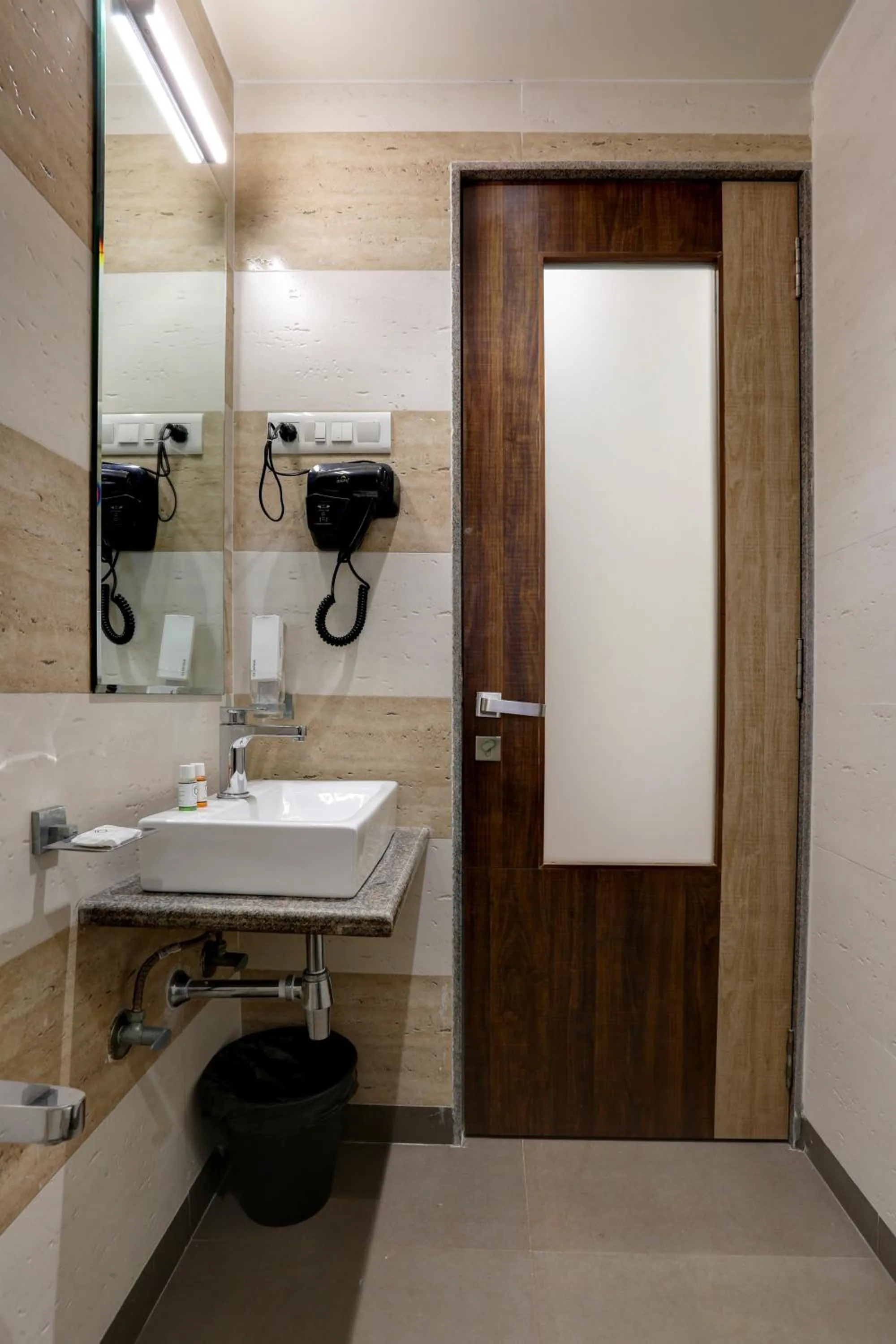 Bedroom in Hotel Ozone Inn Colaba