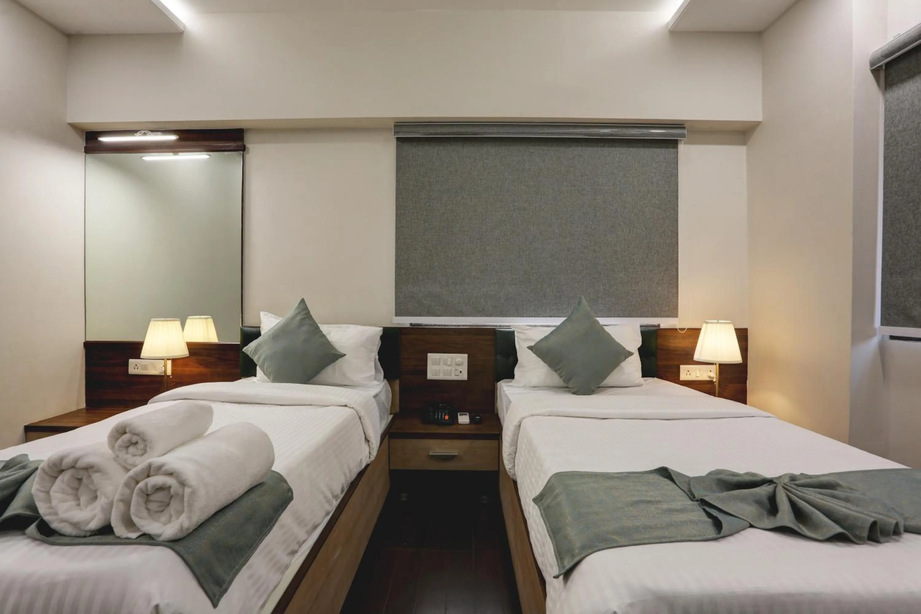 Bedroom, Bed in Hotel Ozone Inn Colaba