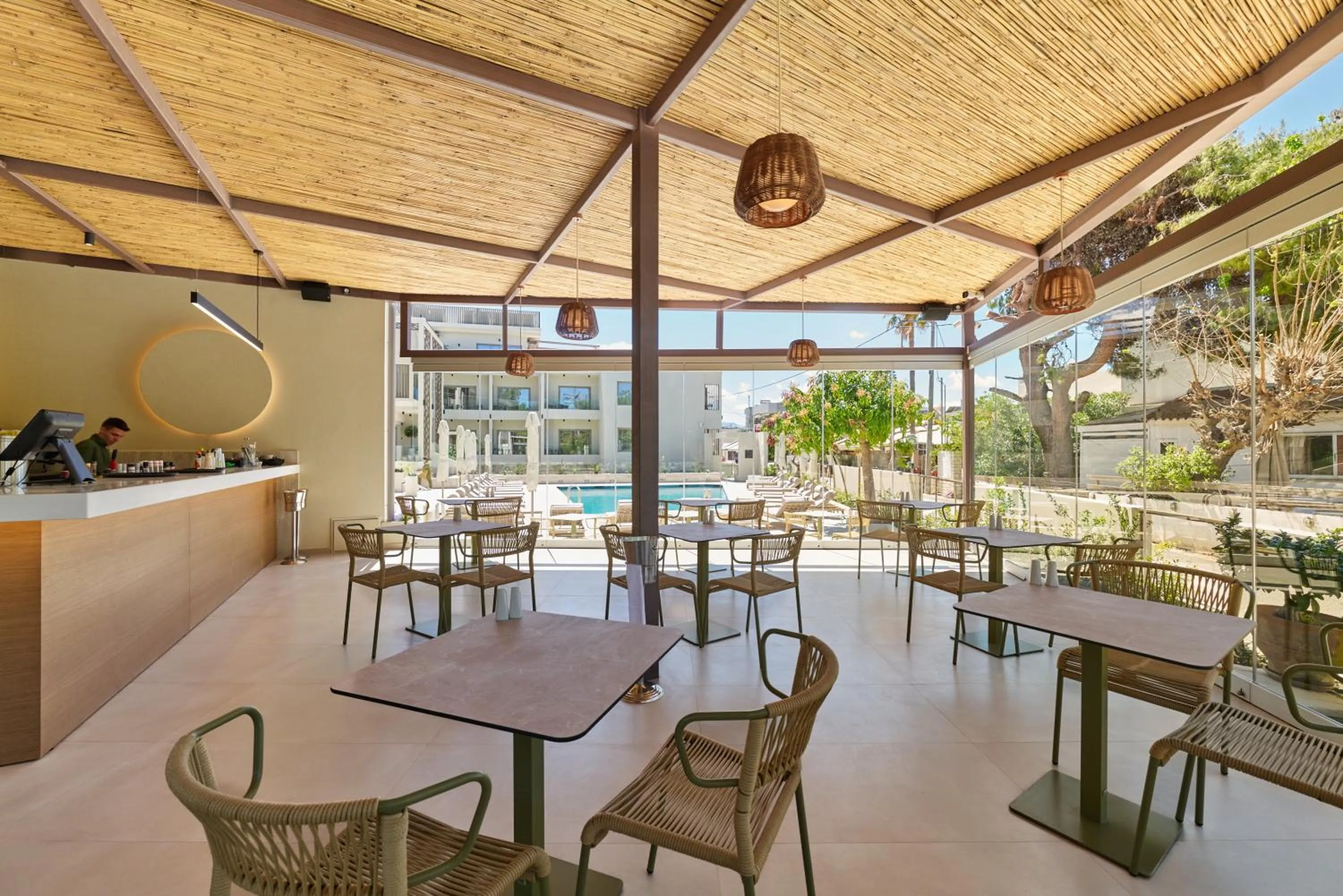 Restaurant/places to eat in Inea Sole Boutique Hotel