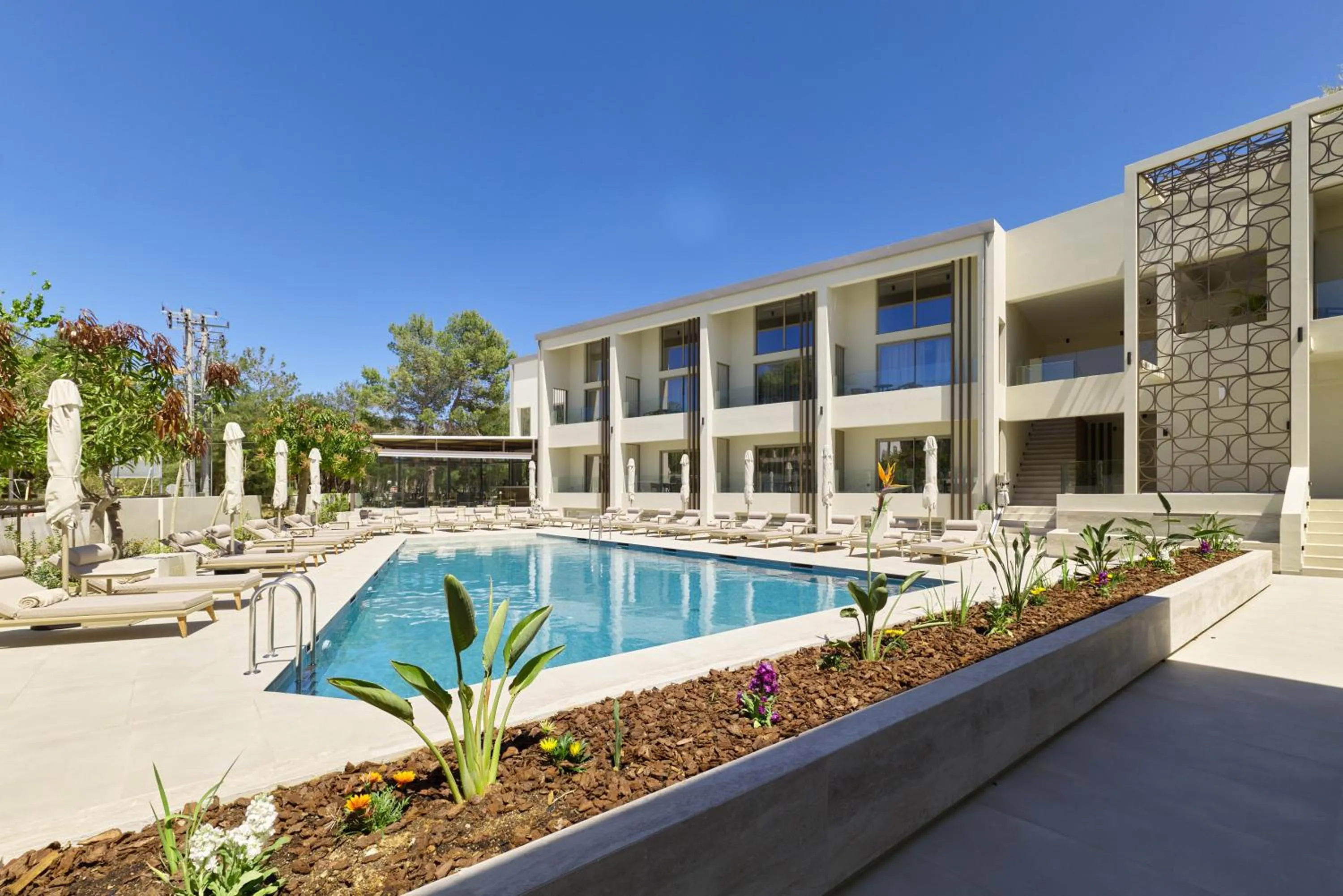 Swimming pool in Inea Sole Boutique Hotel