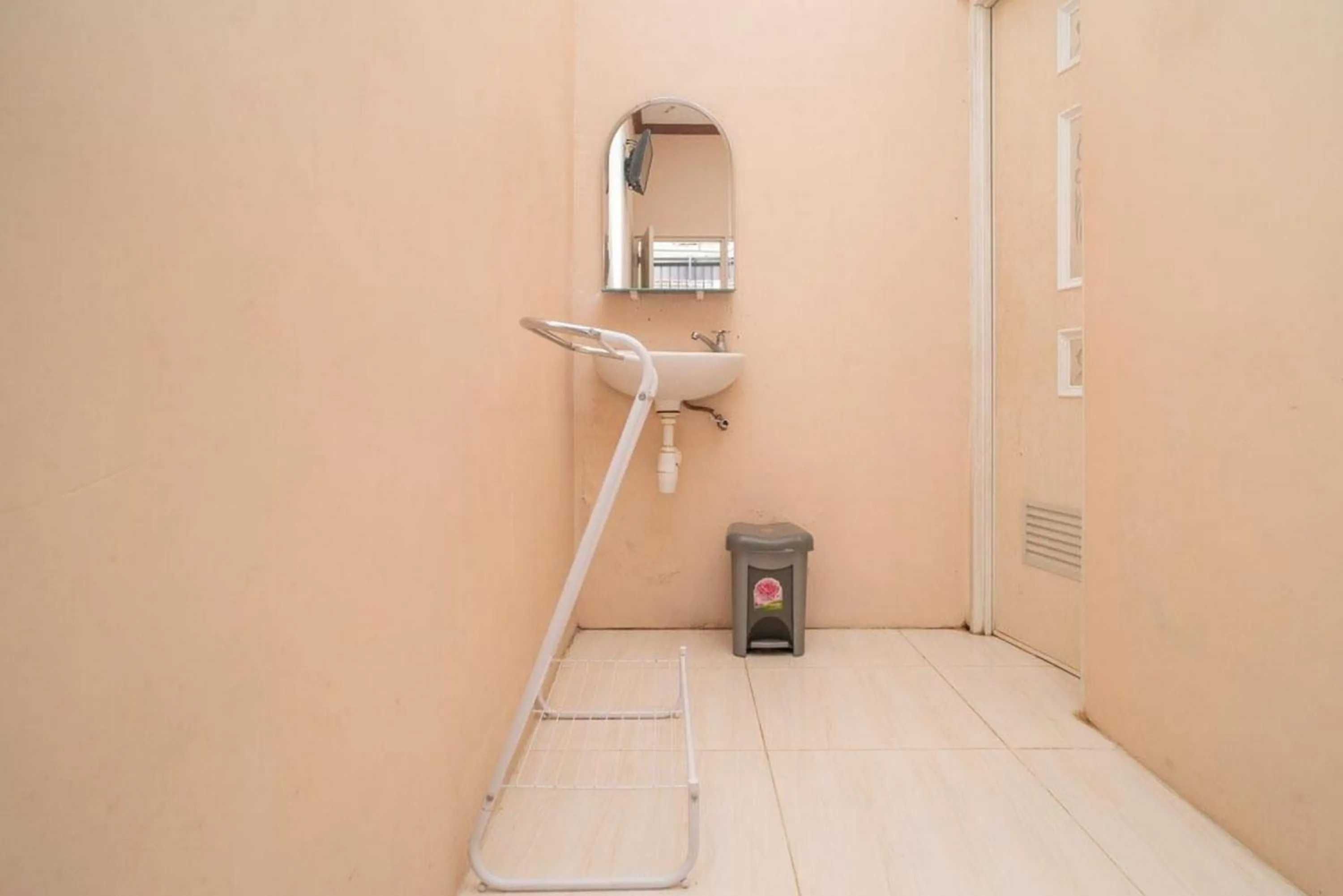 Other in RedDoorz Syariah near Lippo Plaza Sidoarjo