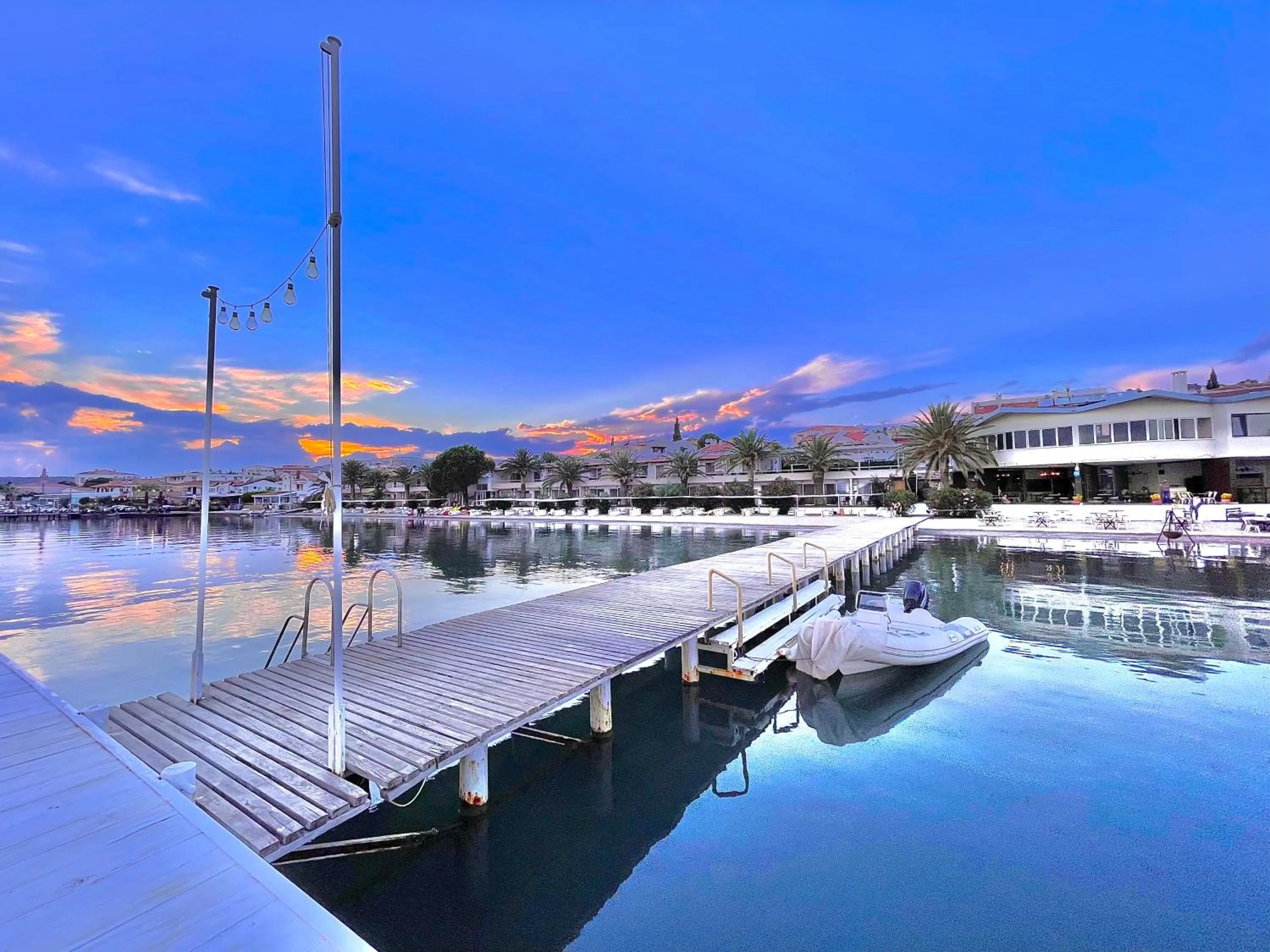 Beach in Cunda Hotel
