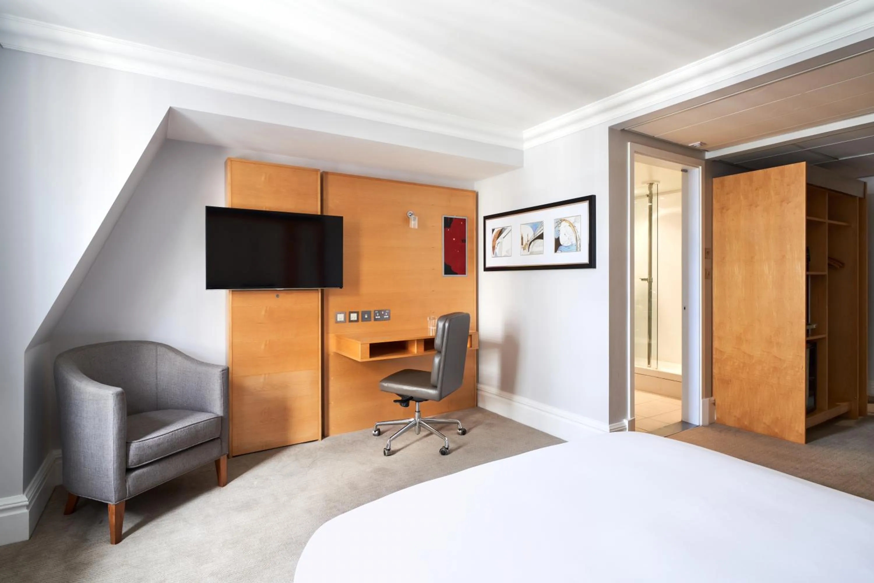 Bedroom, Bed in Thistle London Park Lane