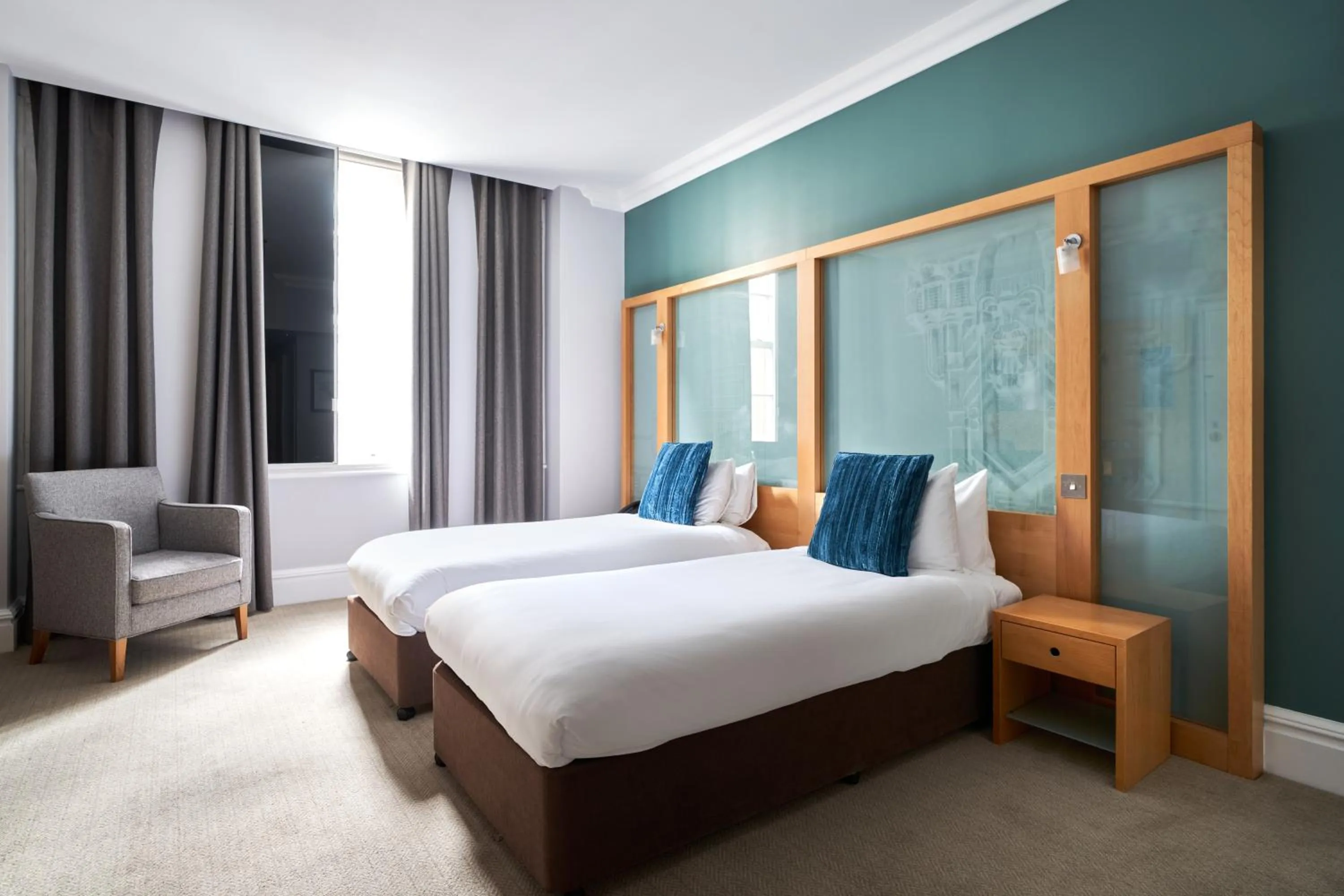 Bedroom, Bed in Thistle London Park Lane