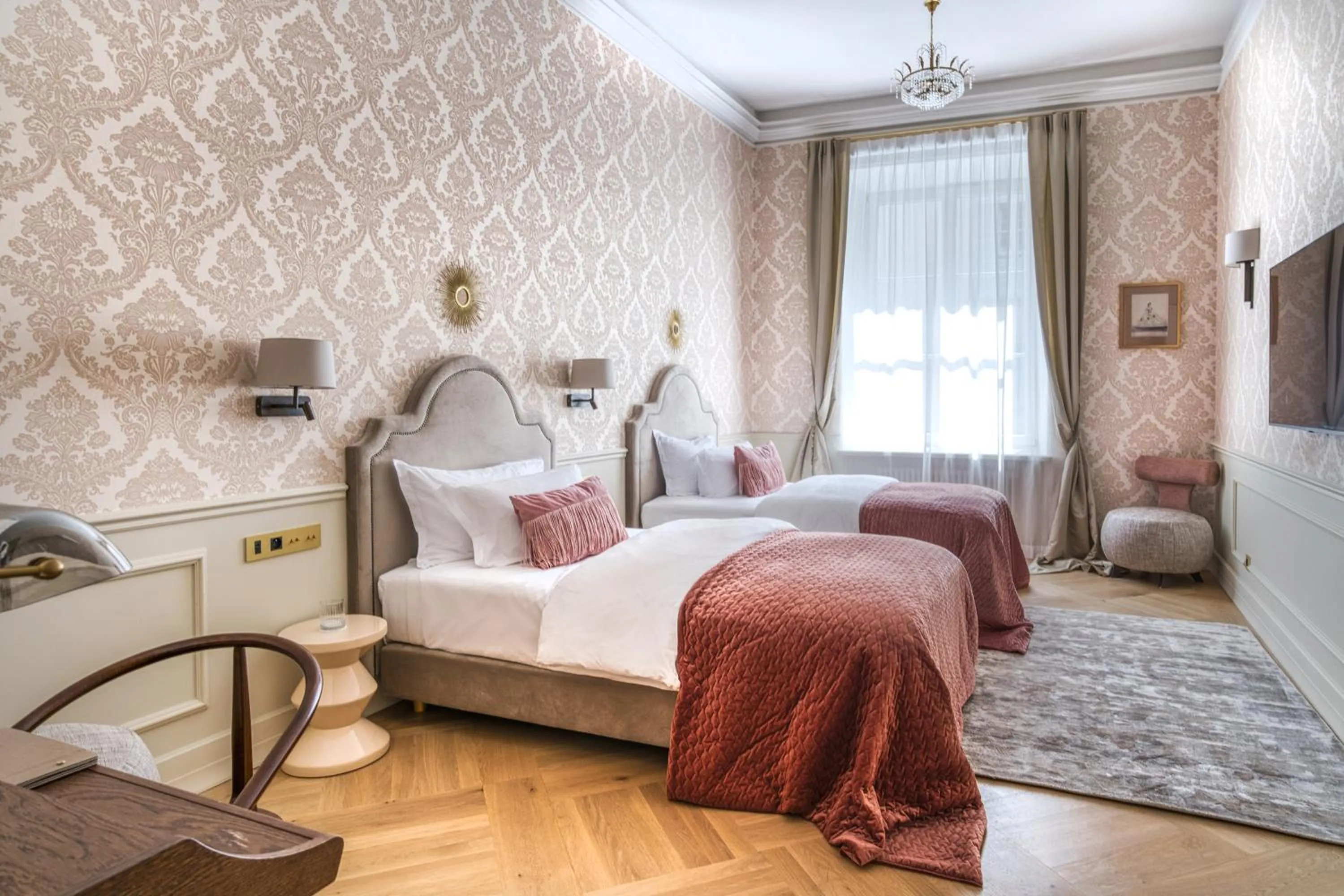 Photo of the whole room, Bed in Hotel Unicus Palace Old Town - Destigo Hotels