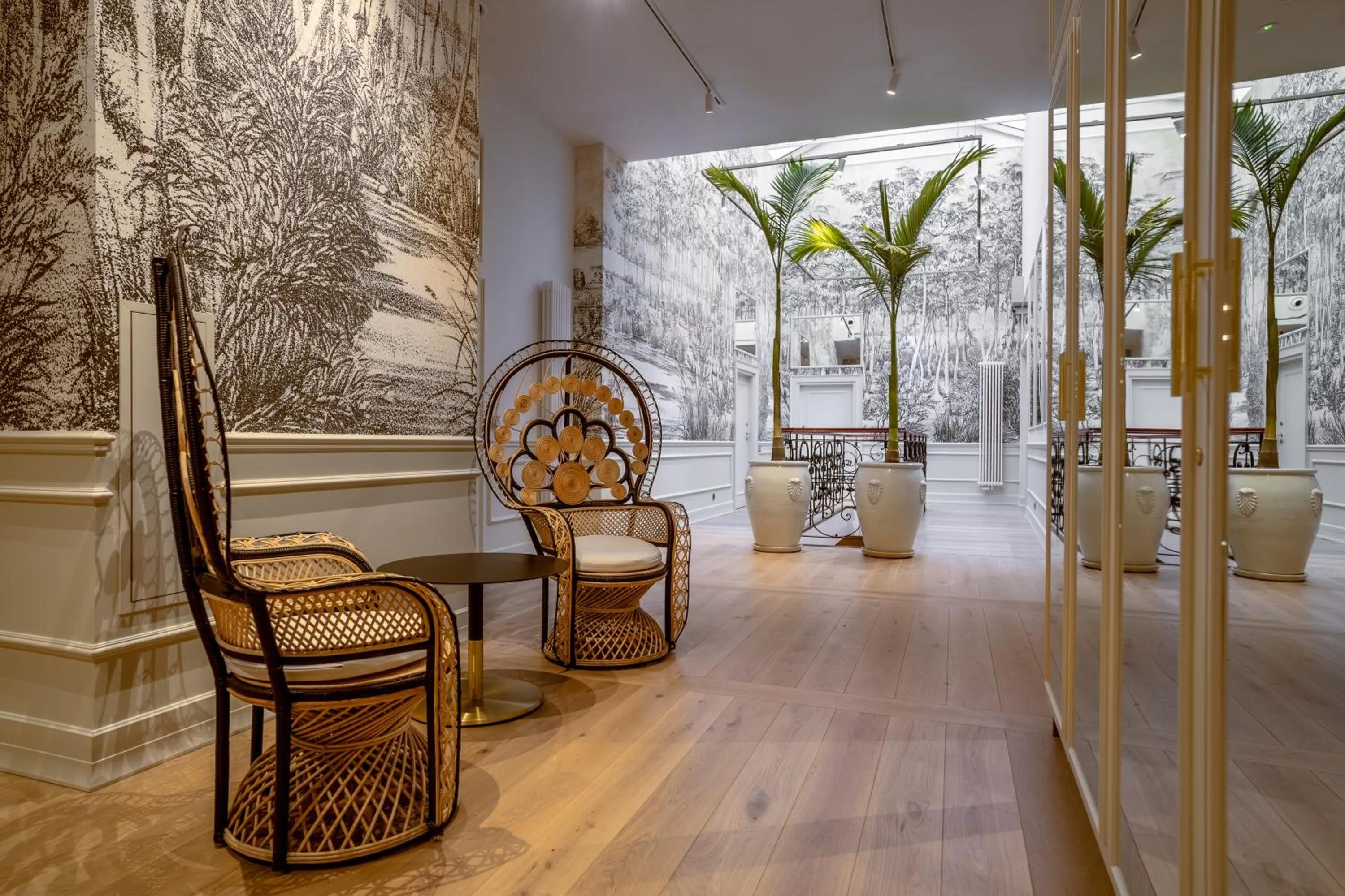 Seating area in Hotel Unicus Palace Old Town - Destigo Hotels