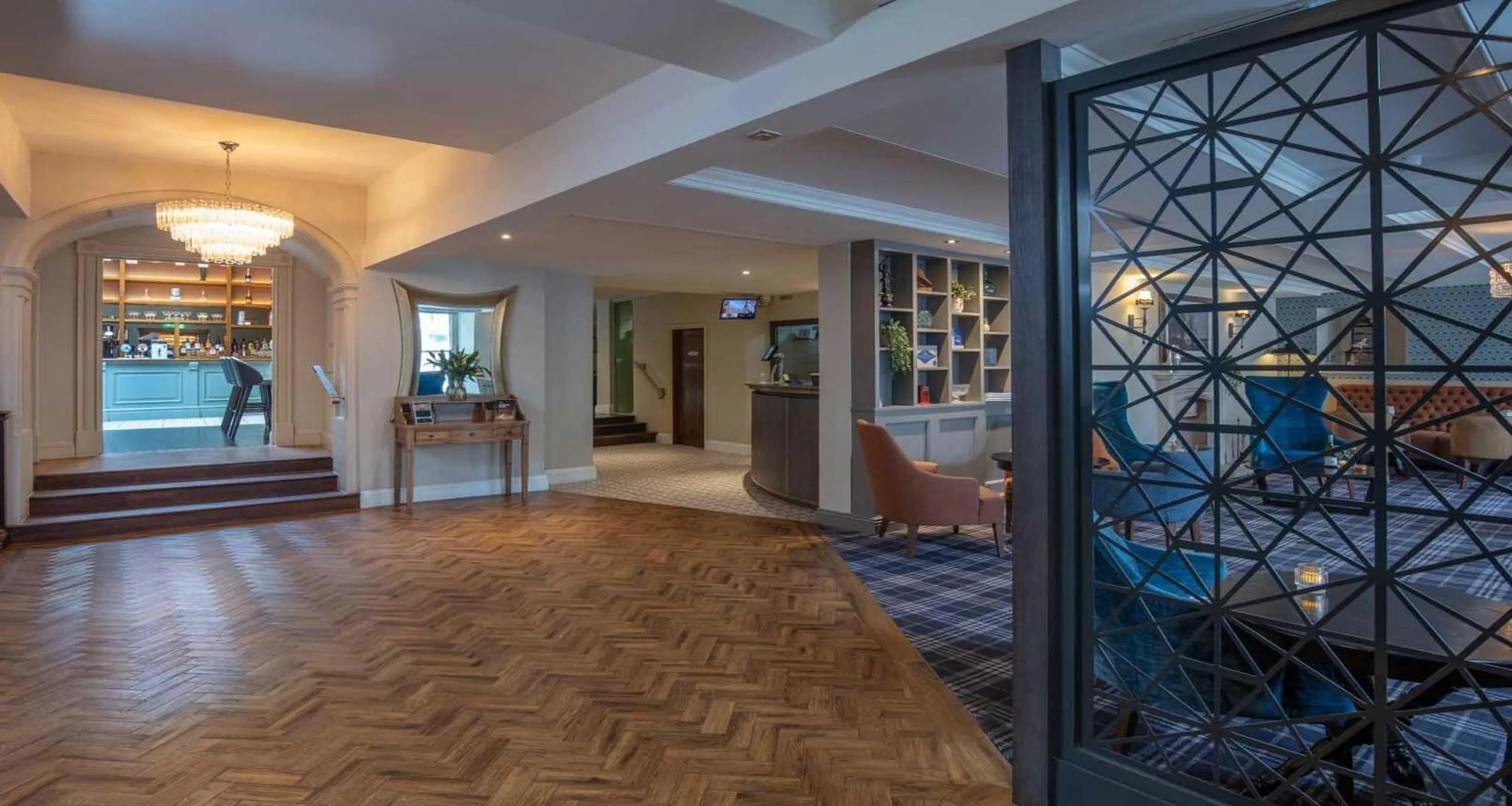 Property building in Best Western Plus Angel Hotel