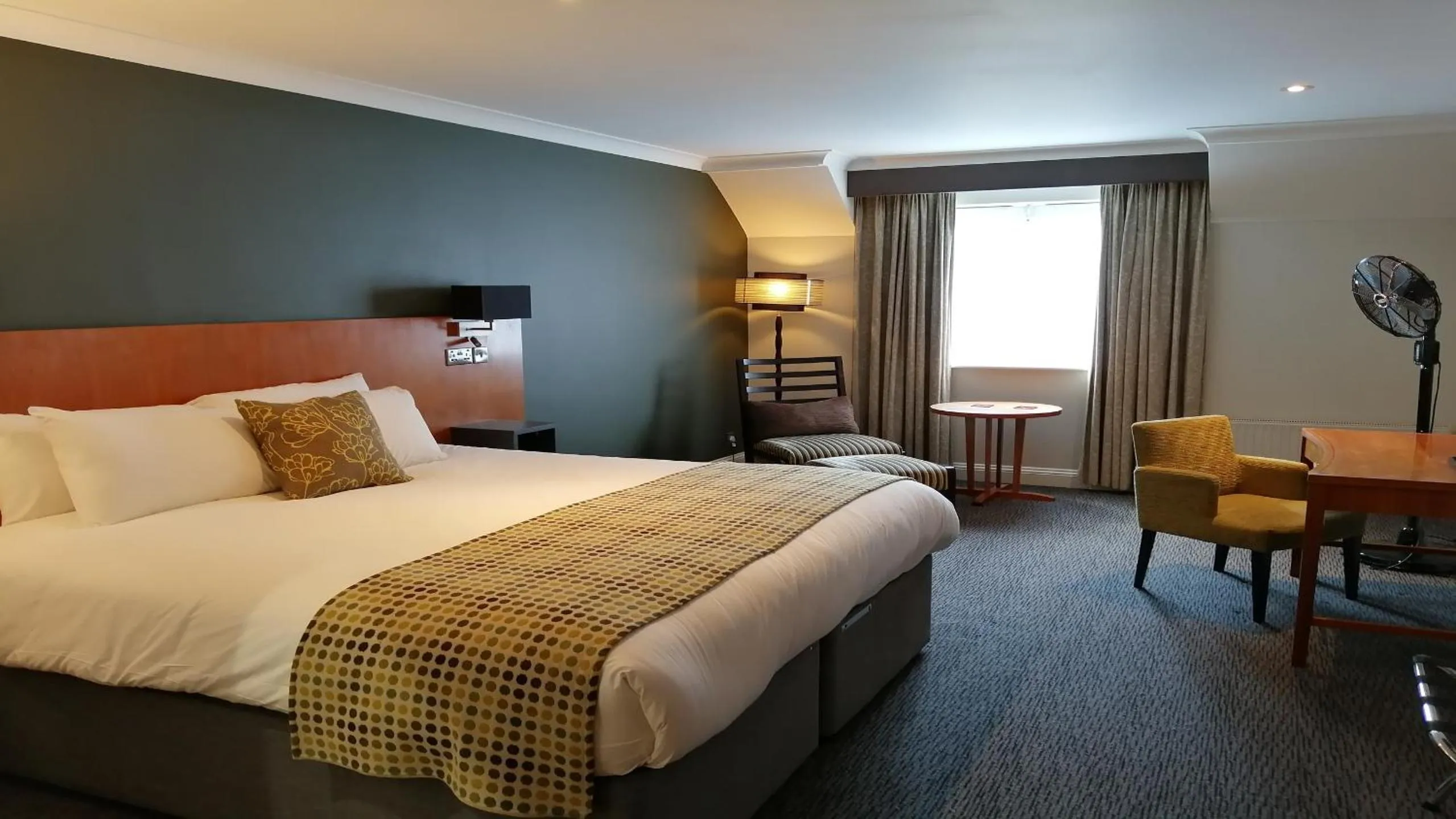 Bed in Best Western Plus Angel Hotel