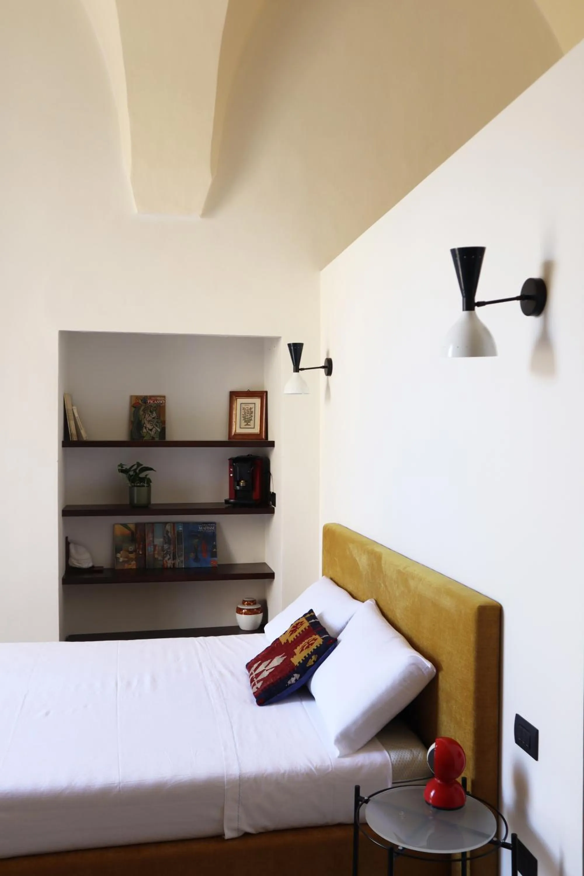 Bedroom, Bed in Roiss Haus Suites