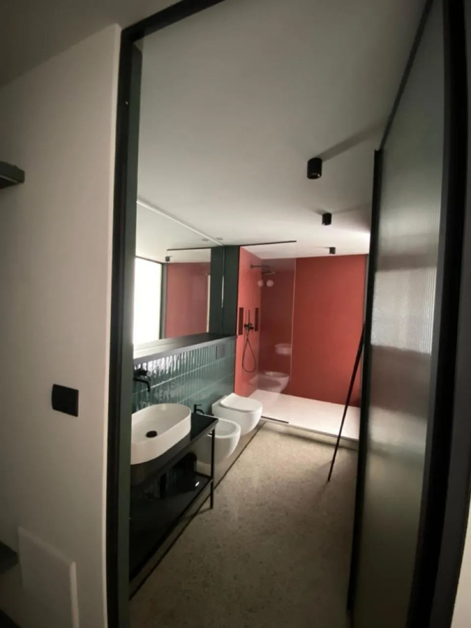 Bathroom, Bed in Roiss Haus Suites