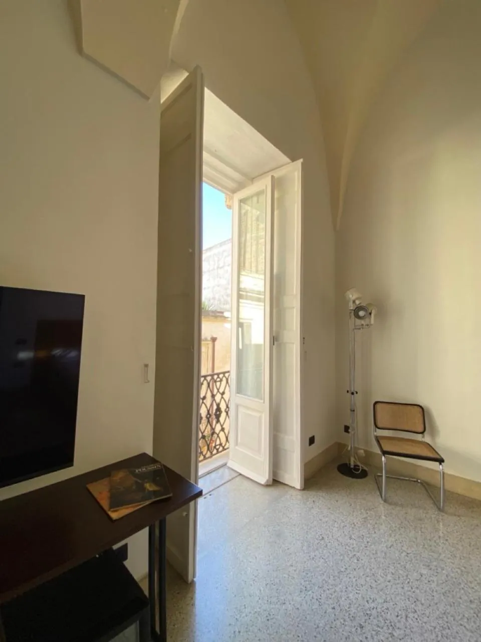 TV and multimedia in Roiss Haus Suites