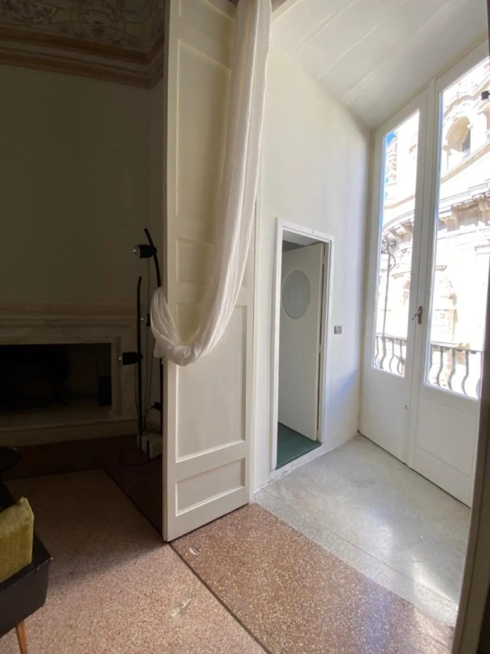 Photo of the whole room in Roiss Haus Suites