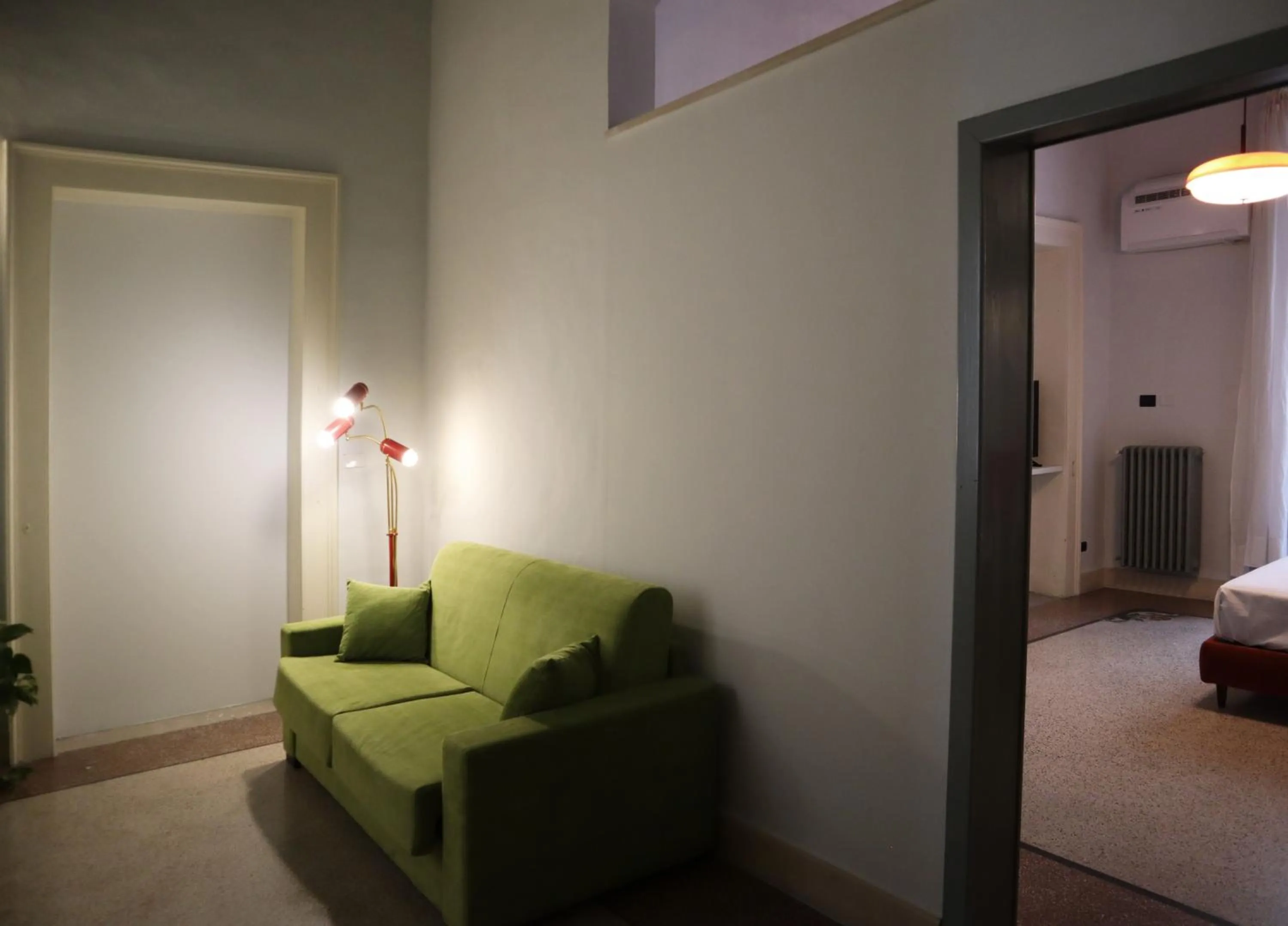 Living room in Roiss Haus Suites