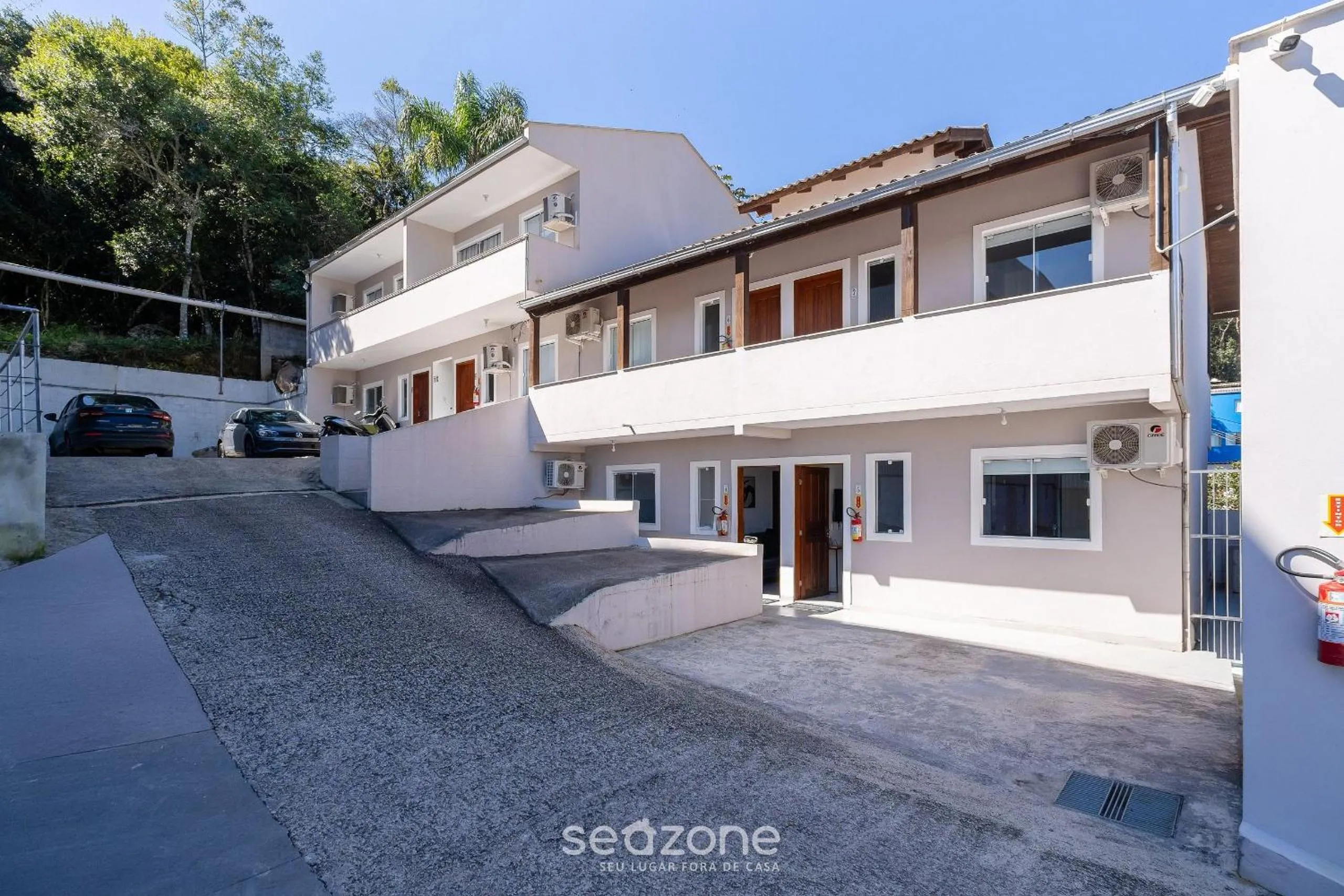 Facade/entrance in Apartamentos em Jurerê - JMA