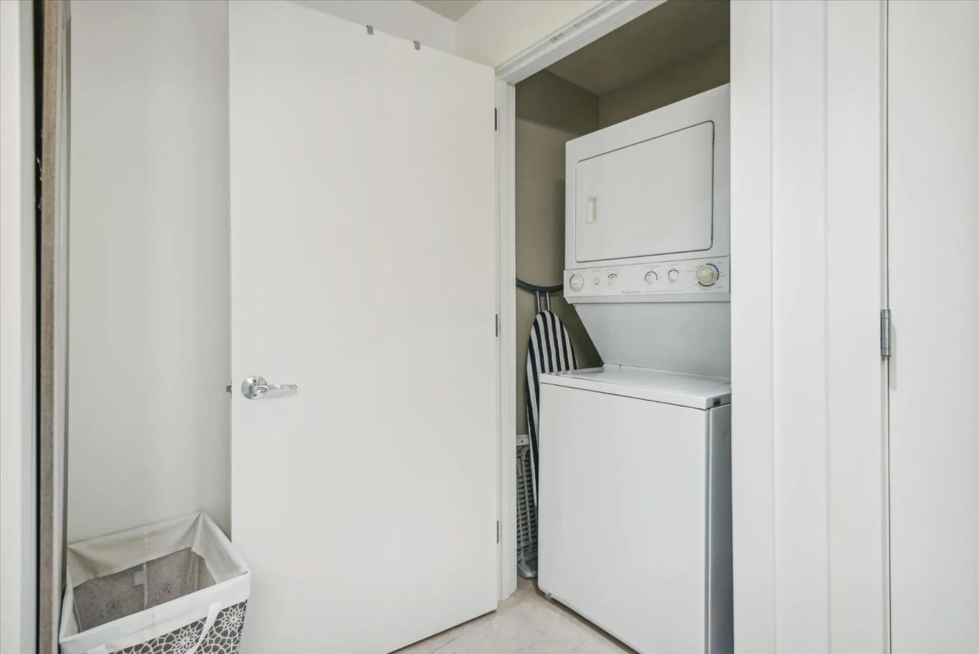 VioletSuitesPDX Boutique Hotel