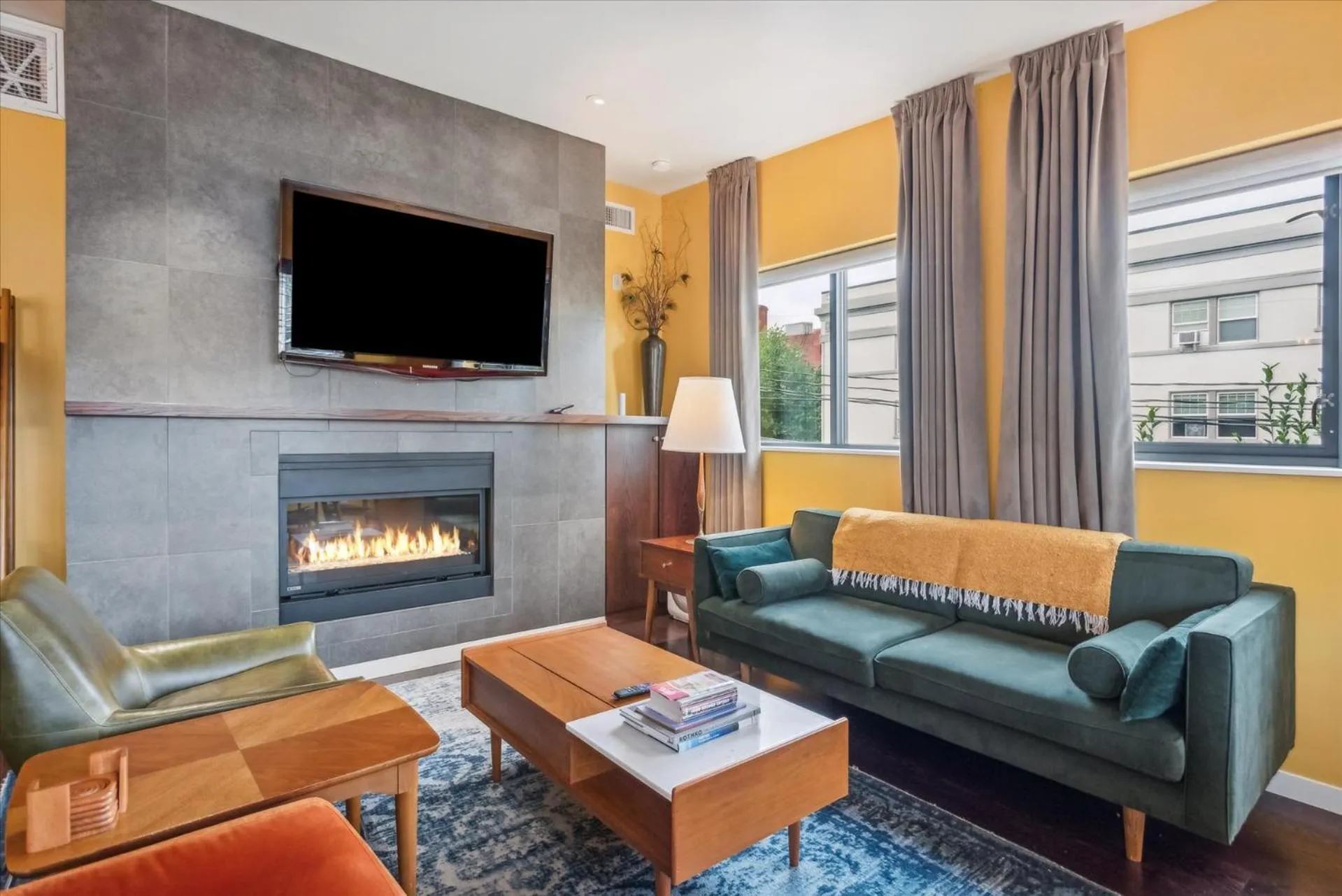 VioletSuitesPDX Boutique Hotel