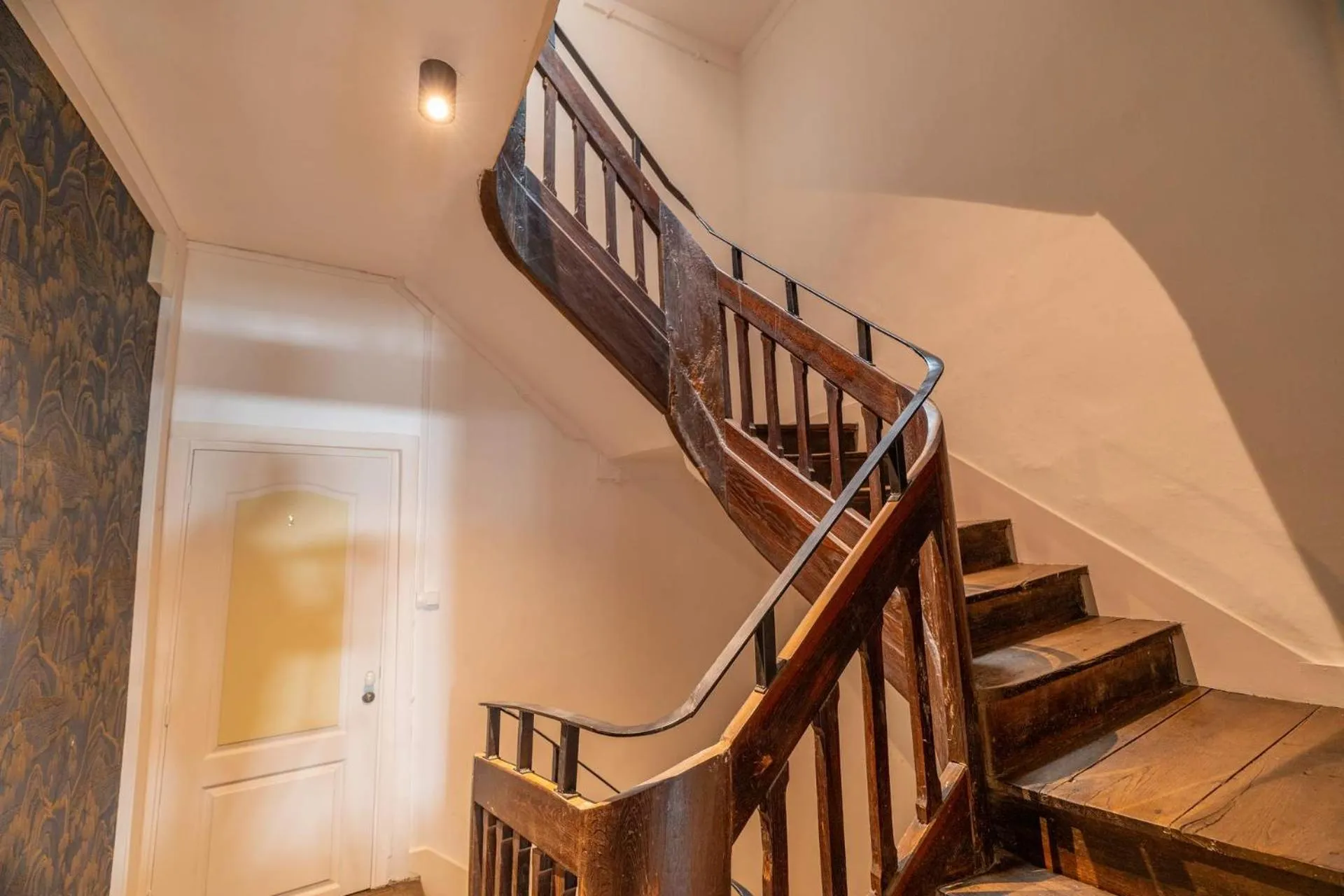 Property building in Les Suites de Bellac