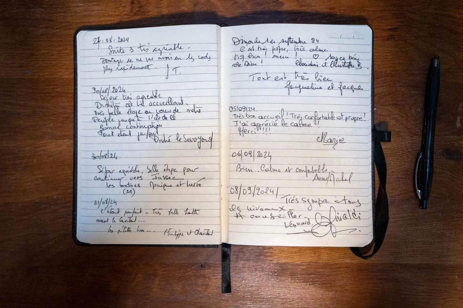 Text overlay in Les Suites de Bellac