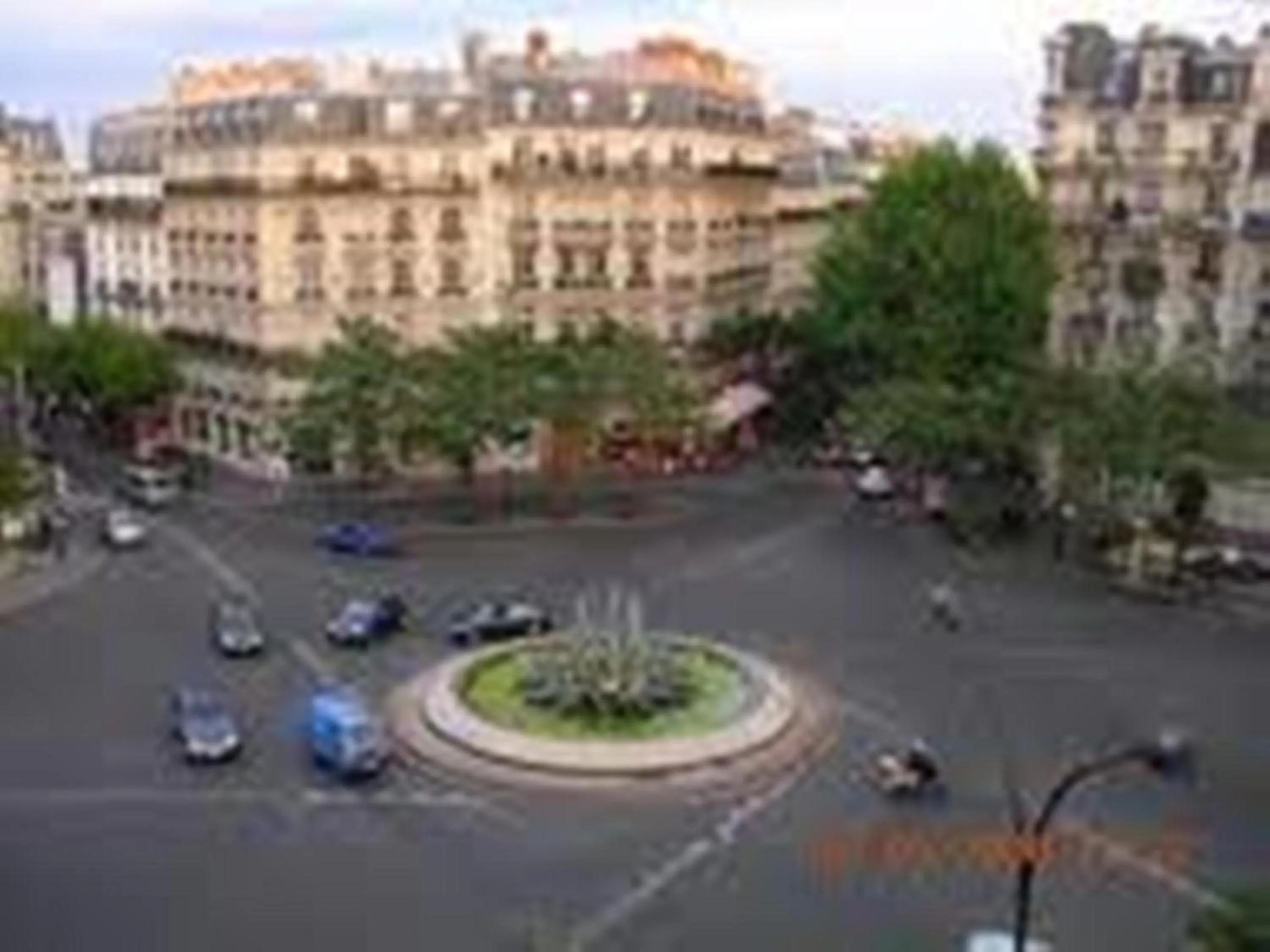 Area and facilities in Hôtel Paris Gambetta