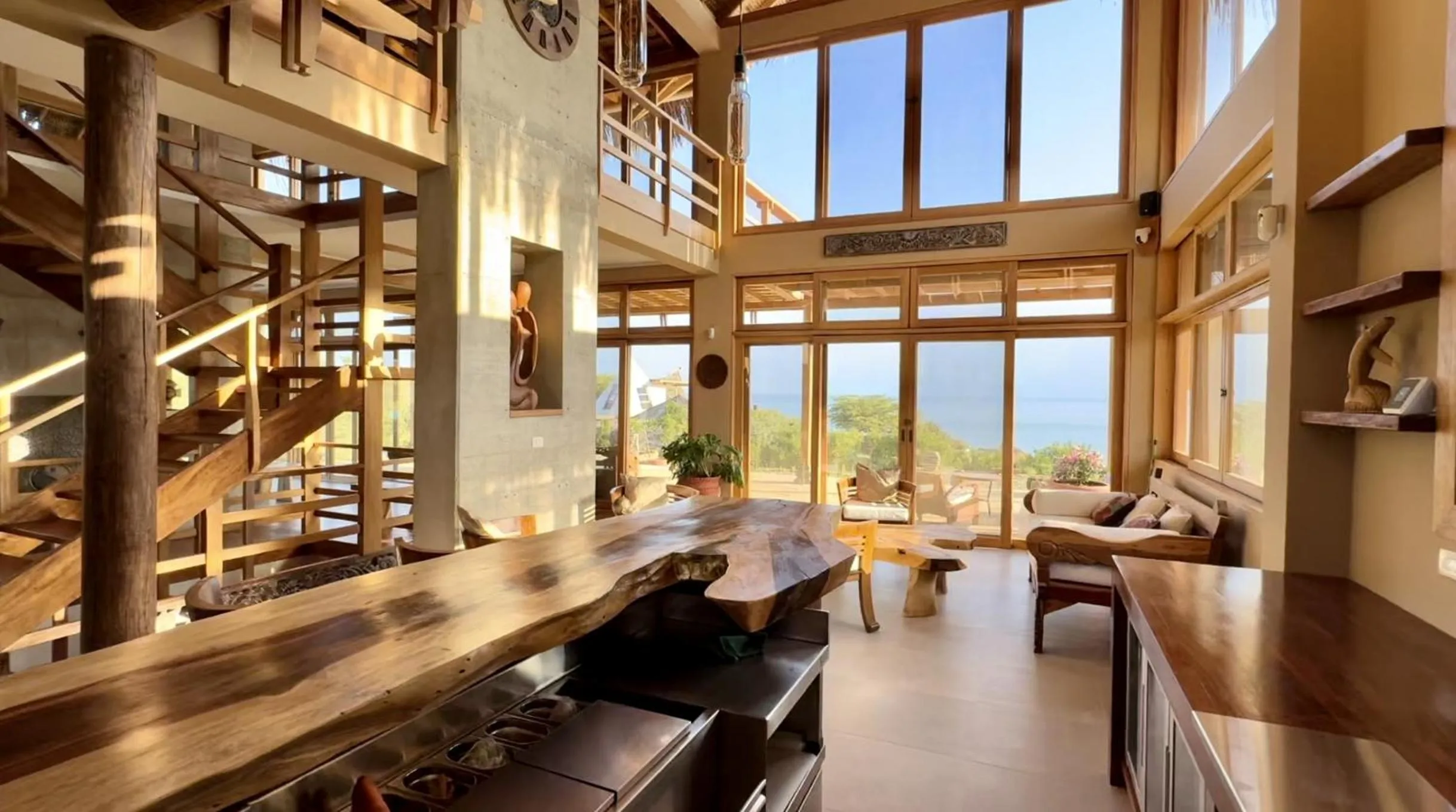 Restaurant/places to eat in La Playa