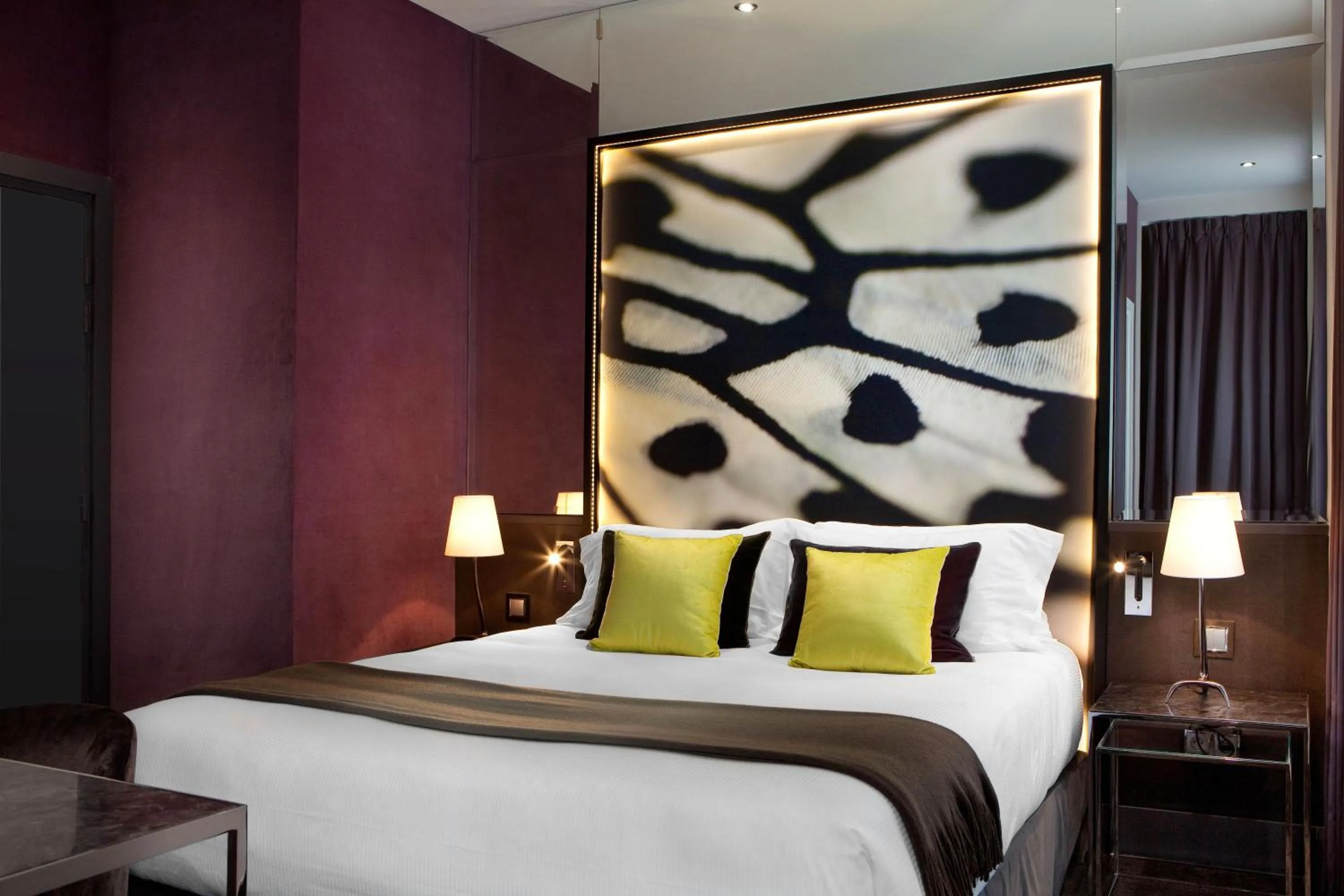 Bed in Hotel de Seze