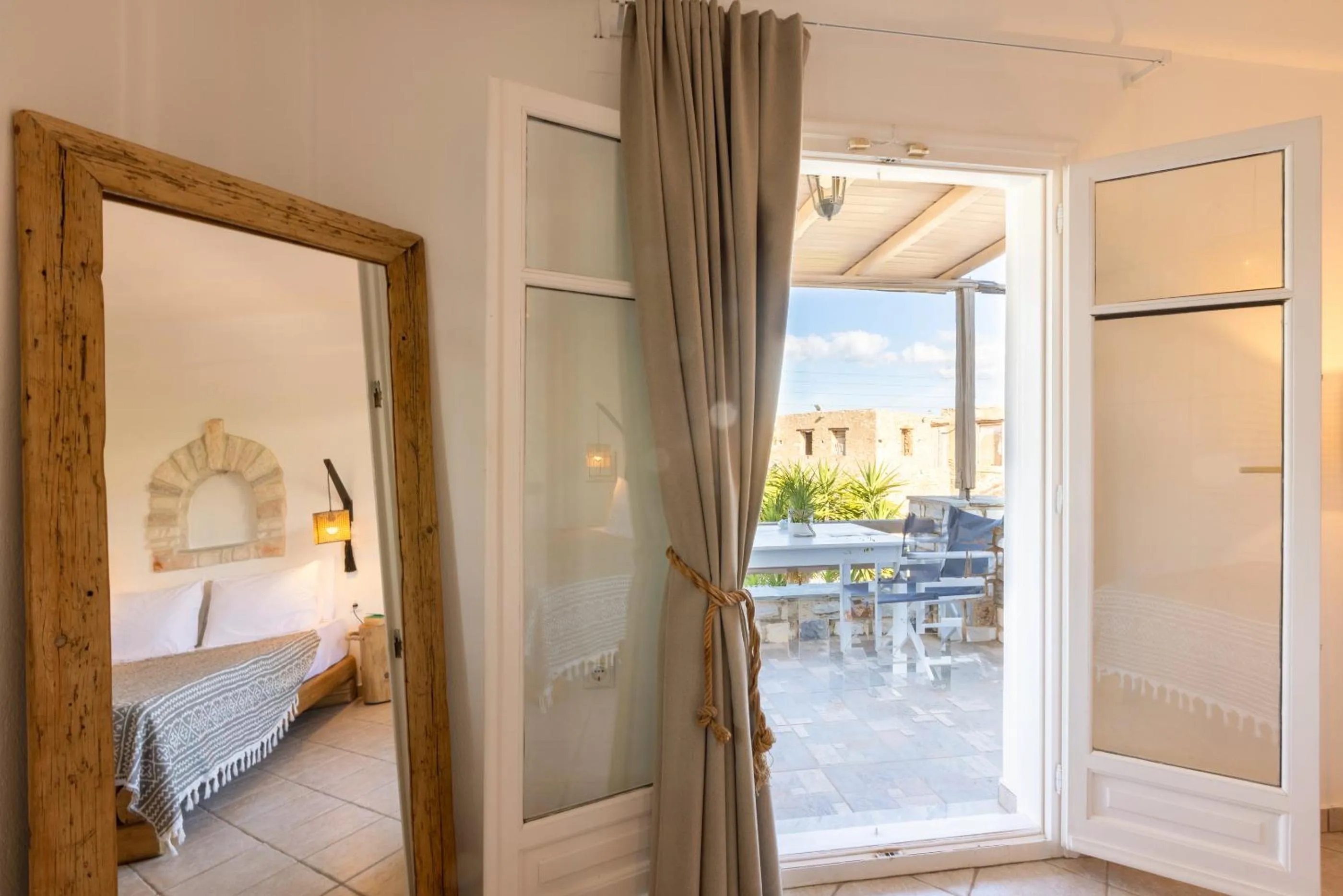 Bedroom, Bed in Acoya Residences