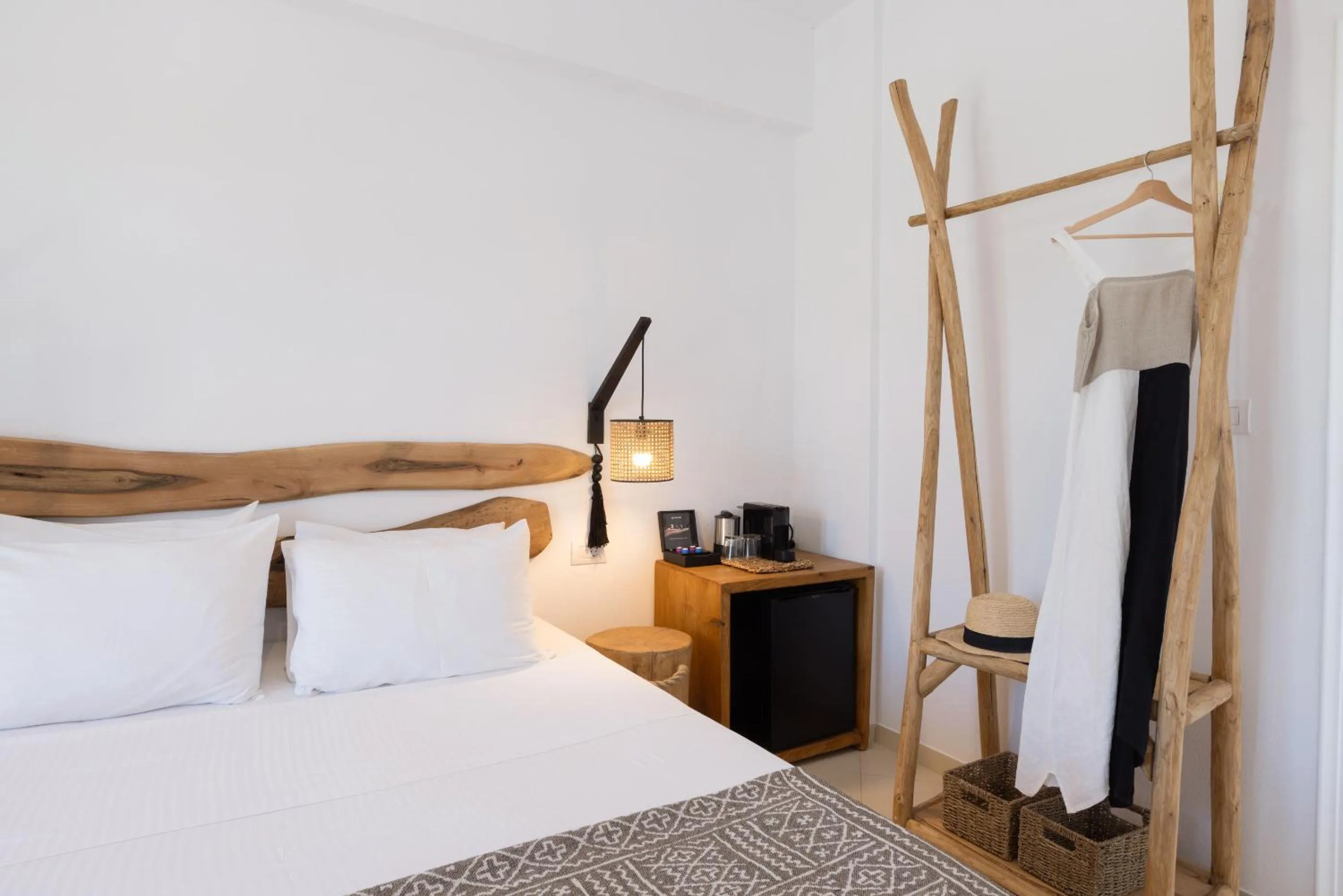 Bedroom, Bed in Acoya Residences