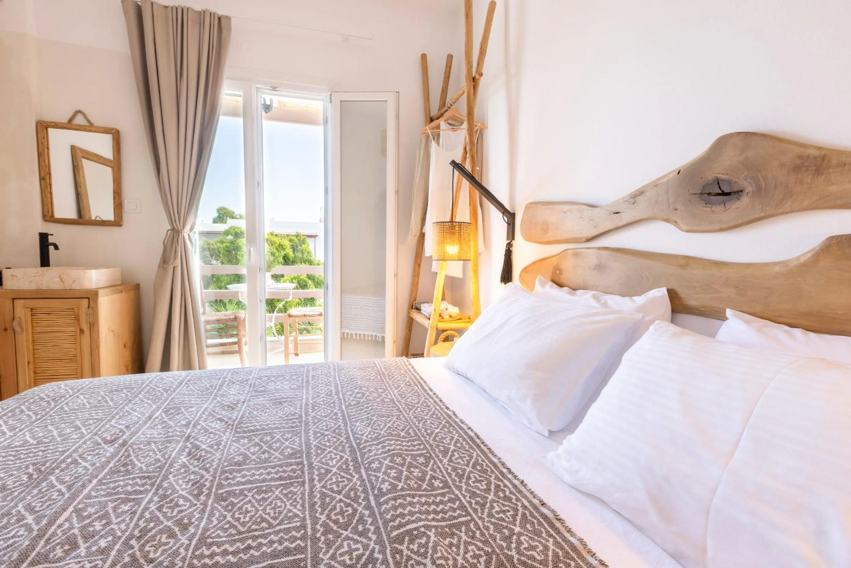 Photo of the whole room, Bed in Acoya Residences