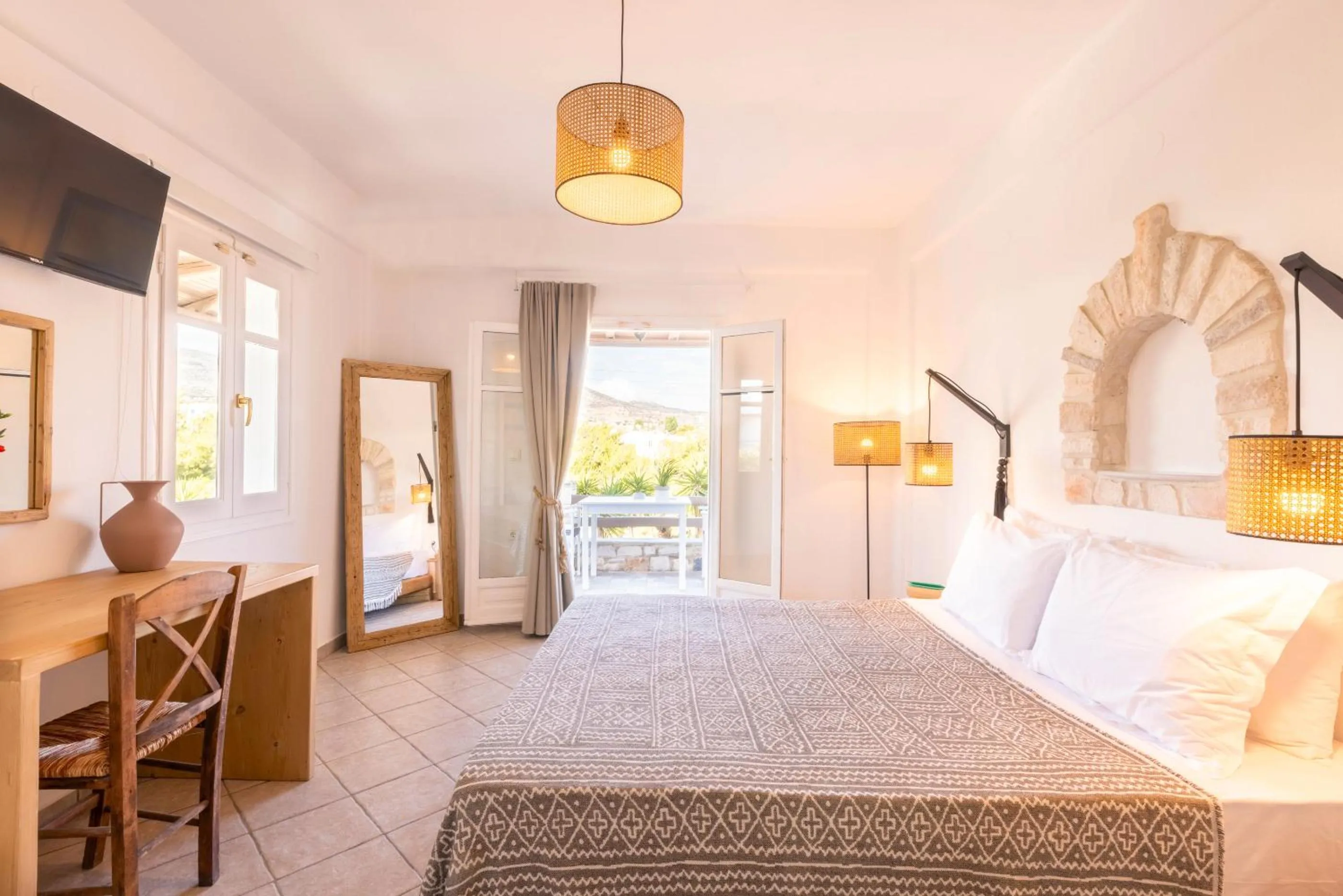 Bedroom, Bed in Acoya Residences