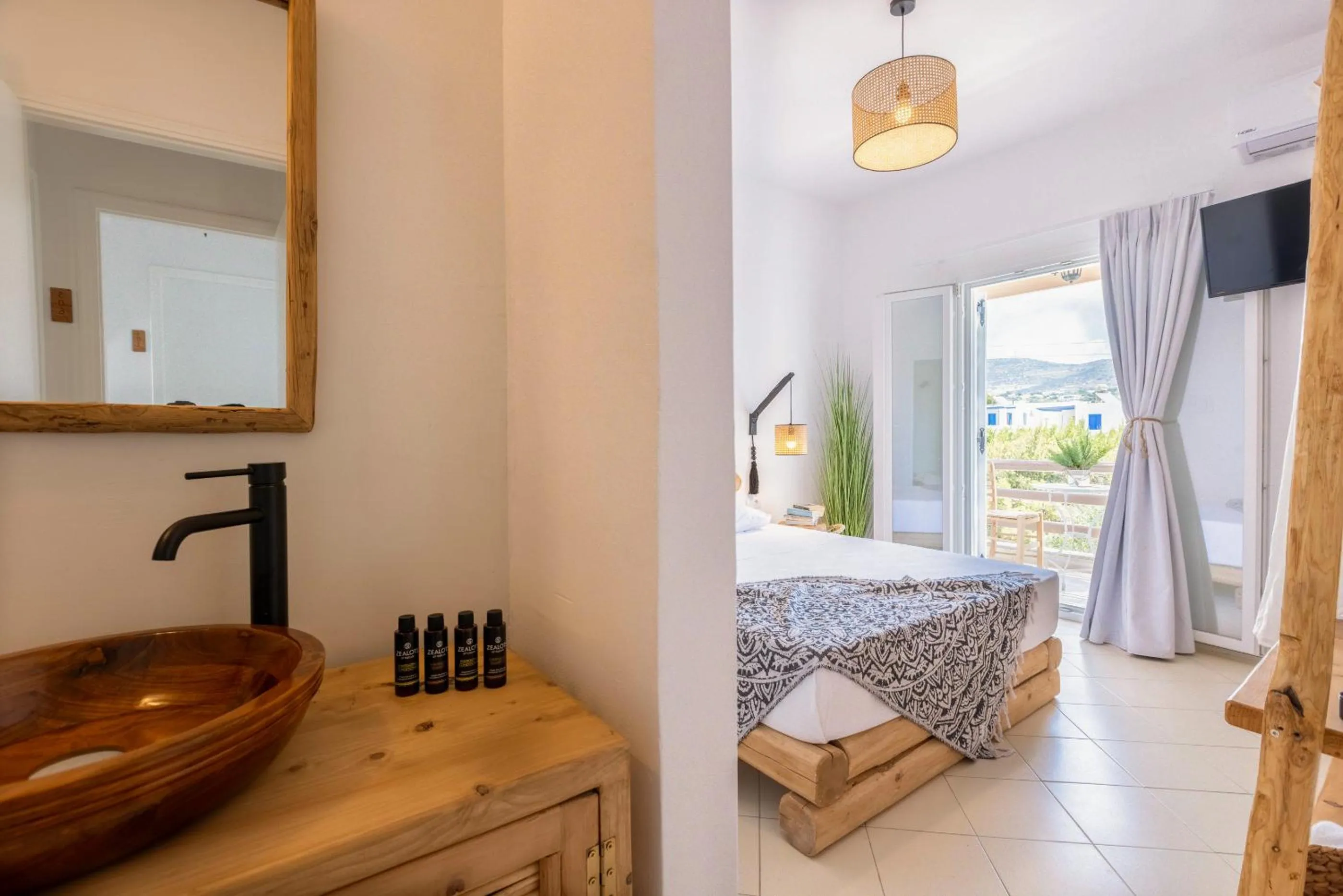 Photo of the whole room, Bed in Acoya Residences