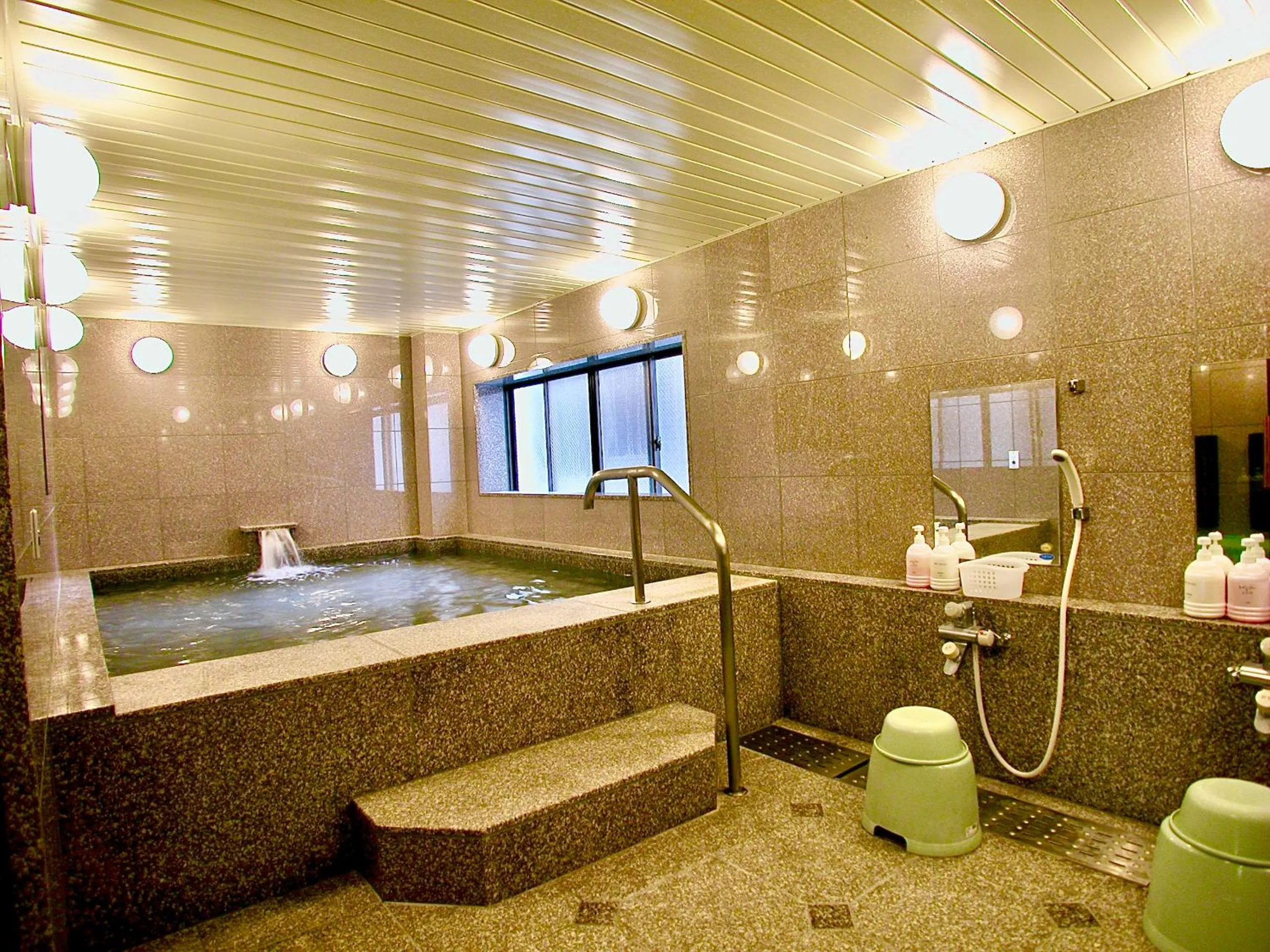 Okayama Ekimae Universal Hotel