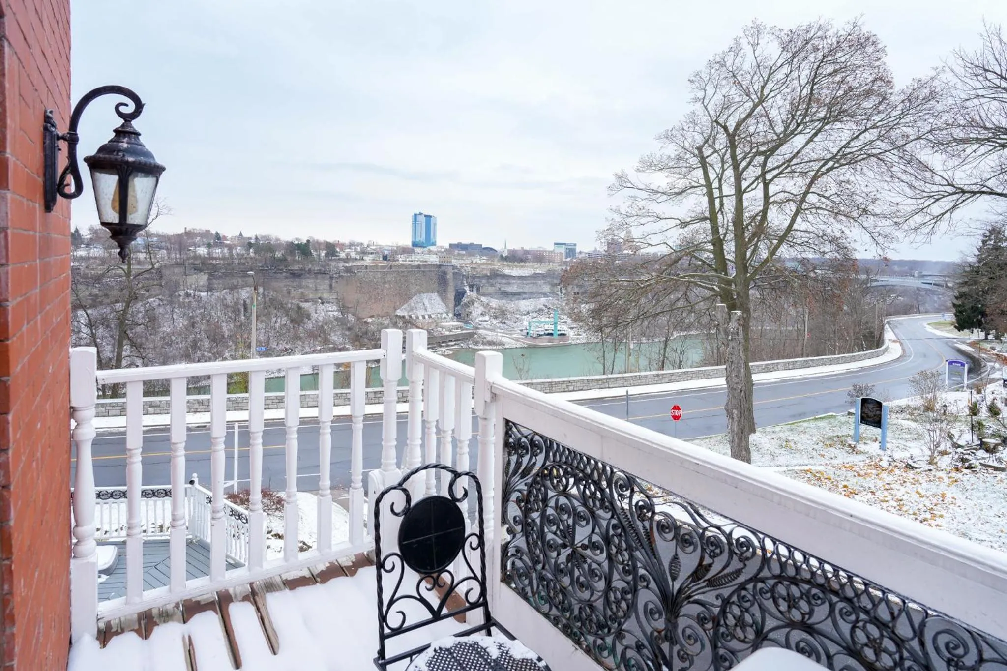 Day in Niagara Grandview Boutique Hotel