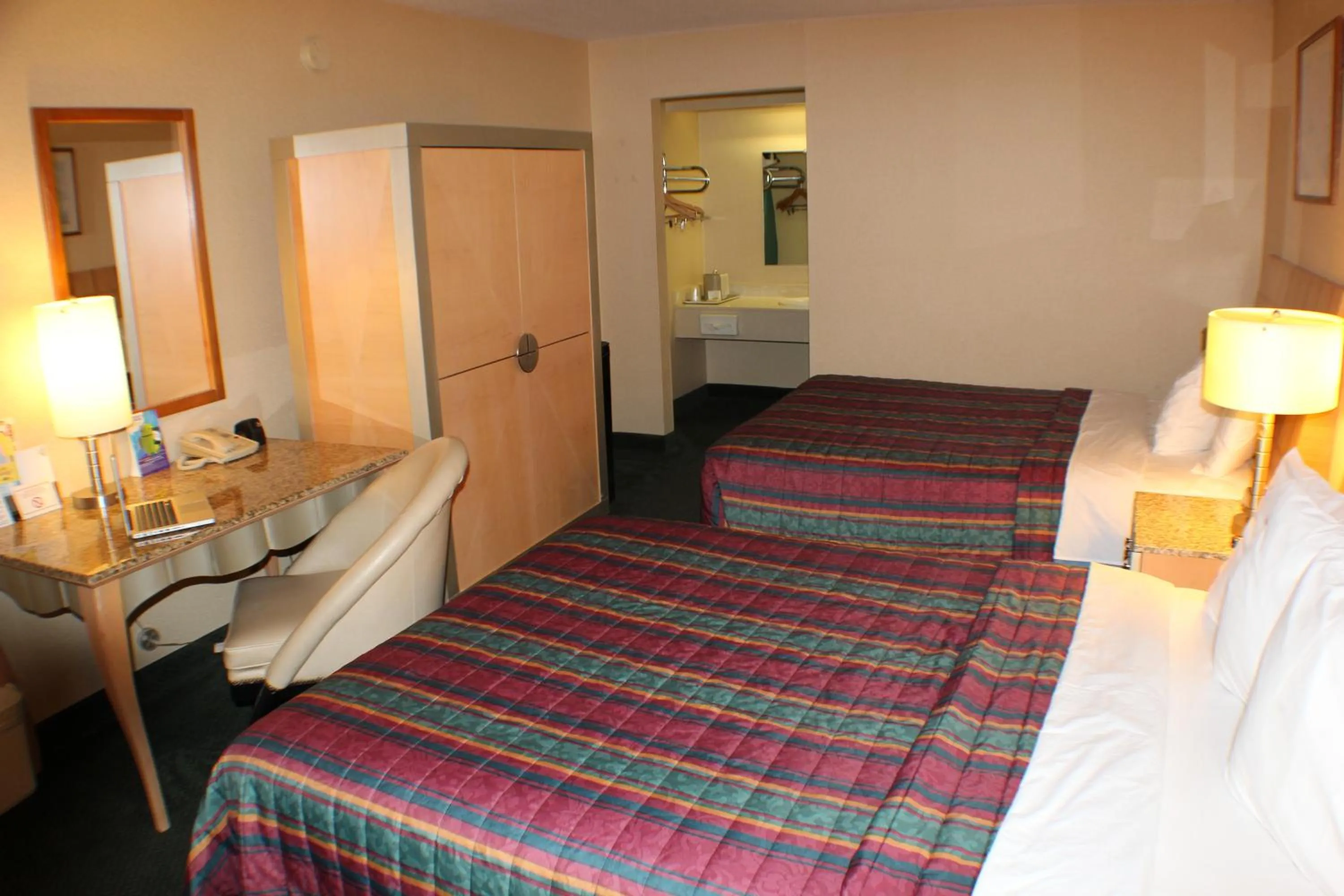 Photo of the whole room, Bed in Days Inn by Wyndham Greeneville