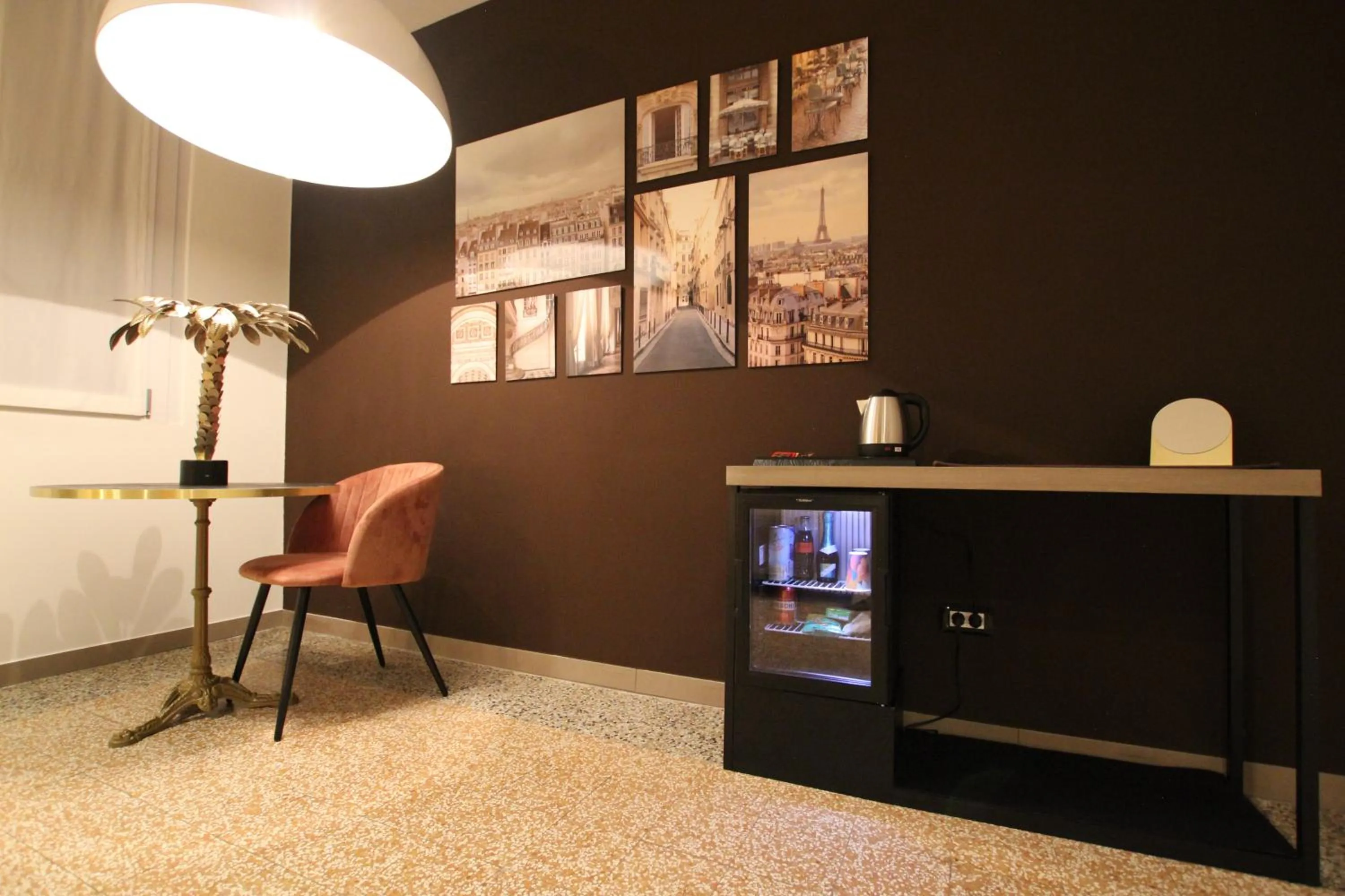 hair dresser in Le Maginot Relais