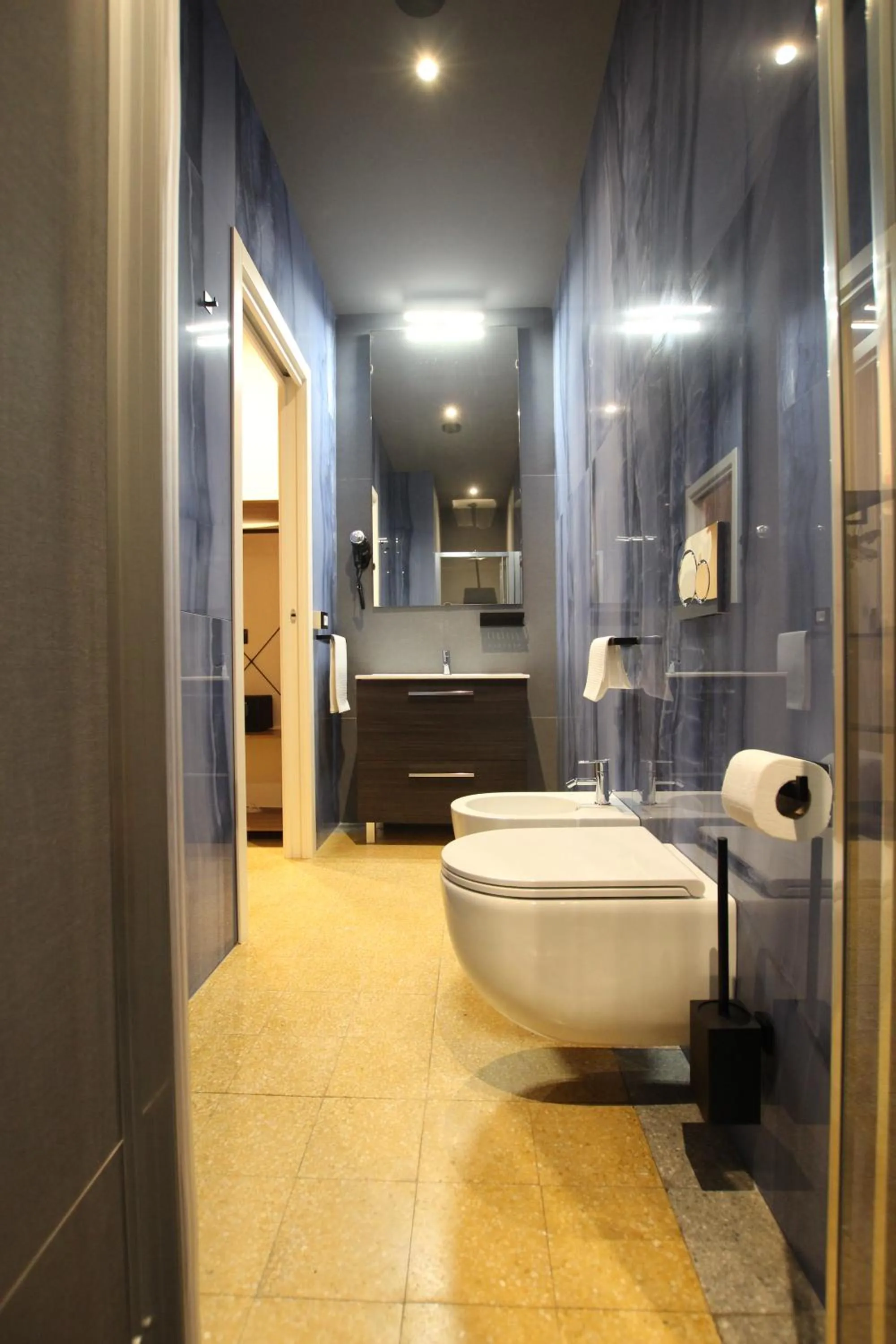 Bathroom in Le Maginot Relais