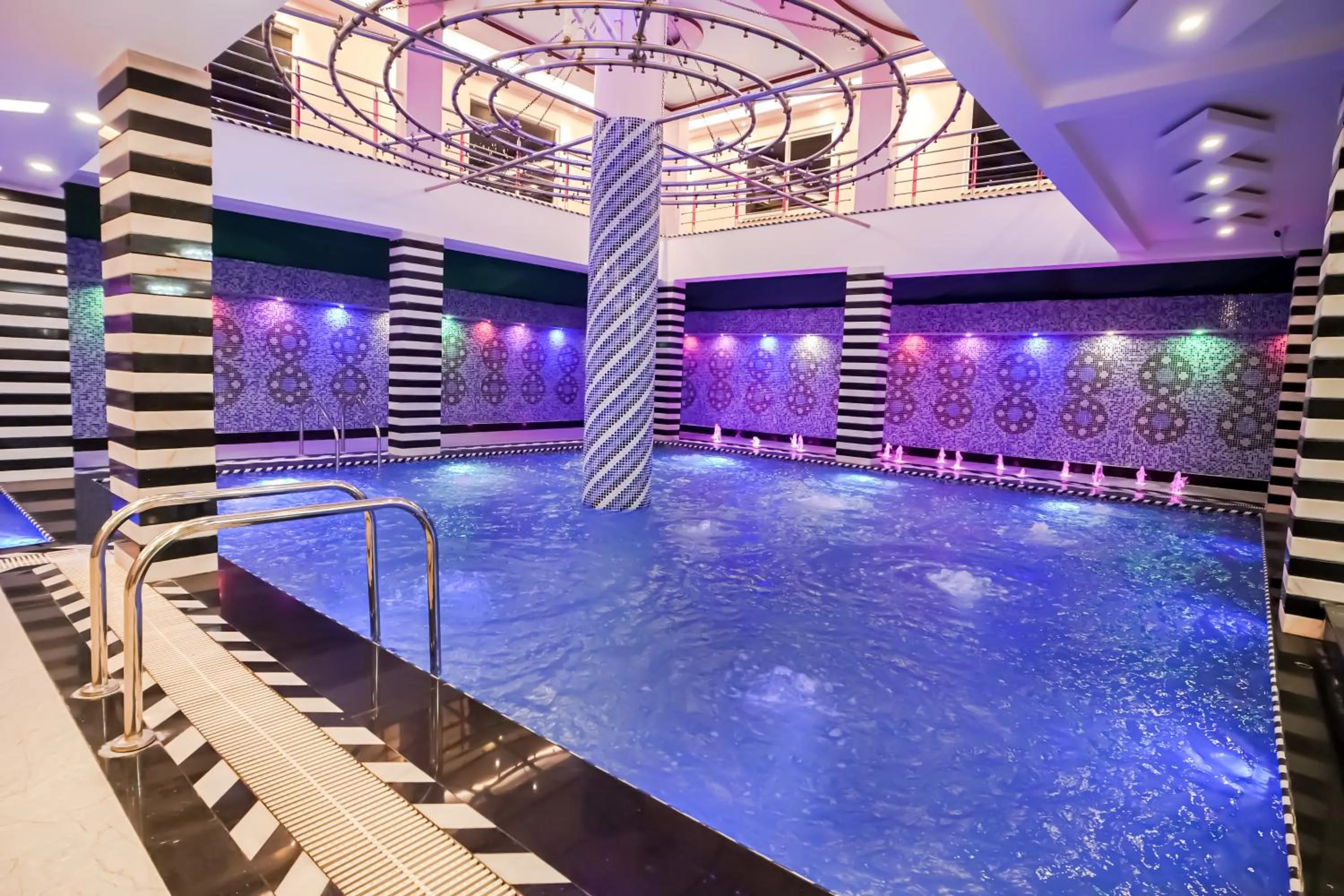 Pool view in HOTEL ALLISHAN !! Couple Friendly Hotel Near Science City !!