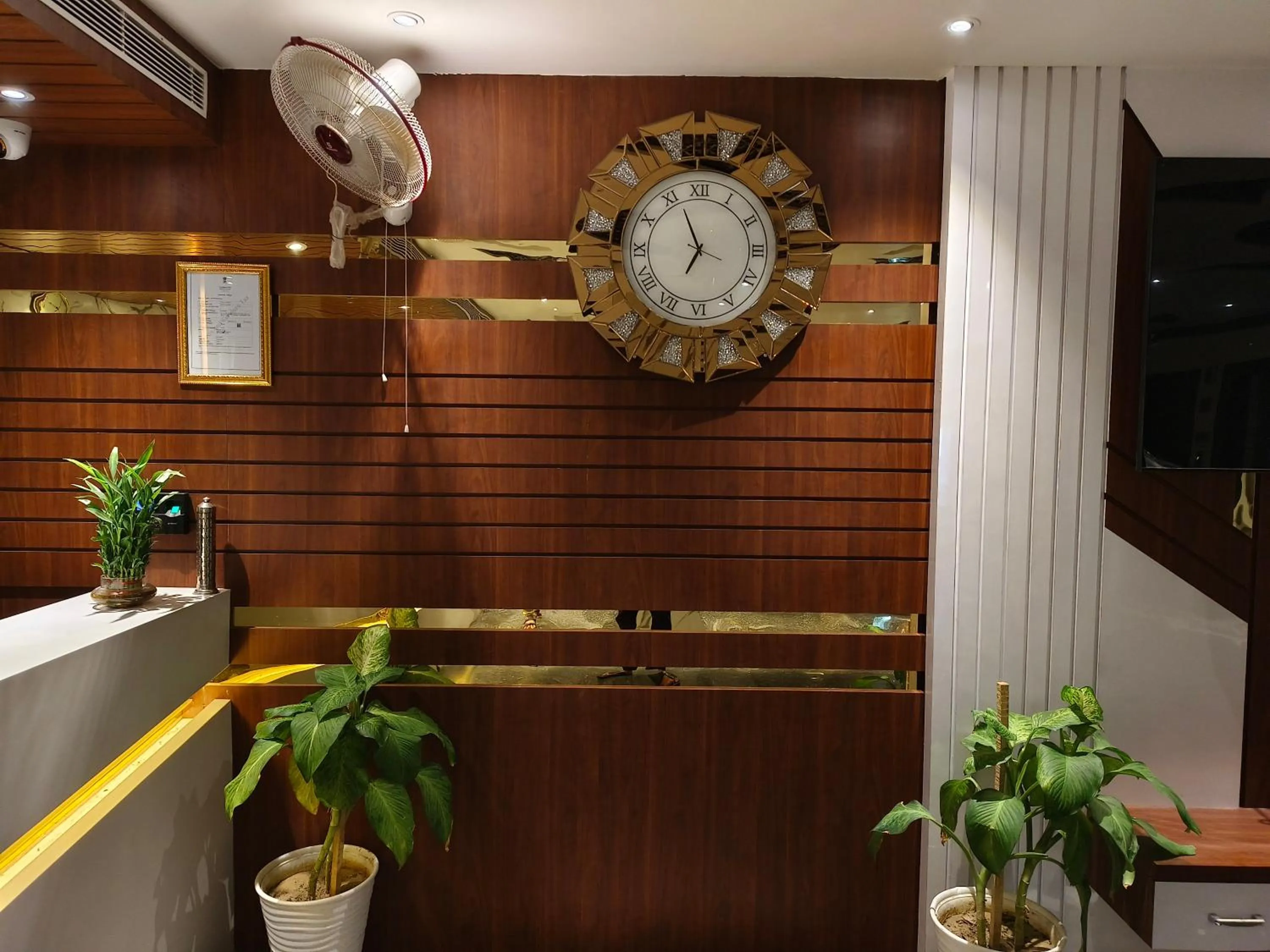 Lobby or reception in HOTEL ALLISHAN !! Couple Friendly Hotel Near Science City !!