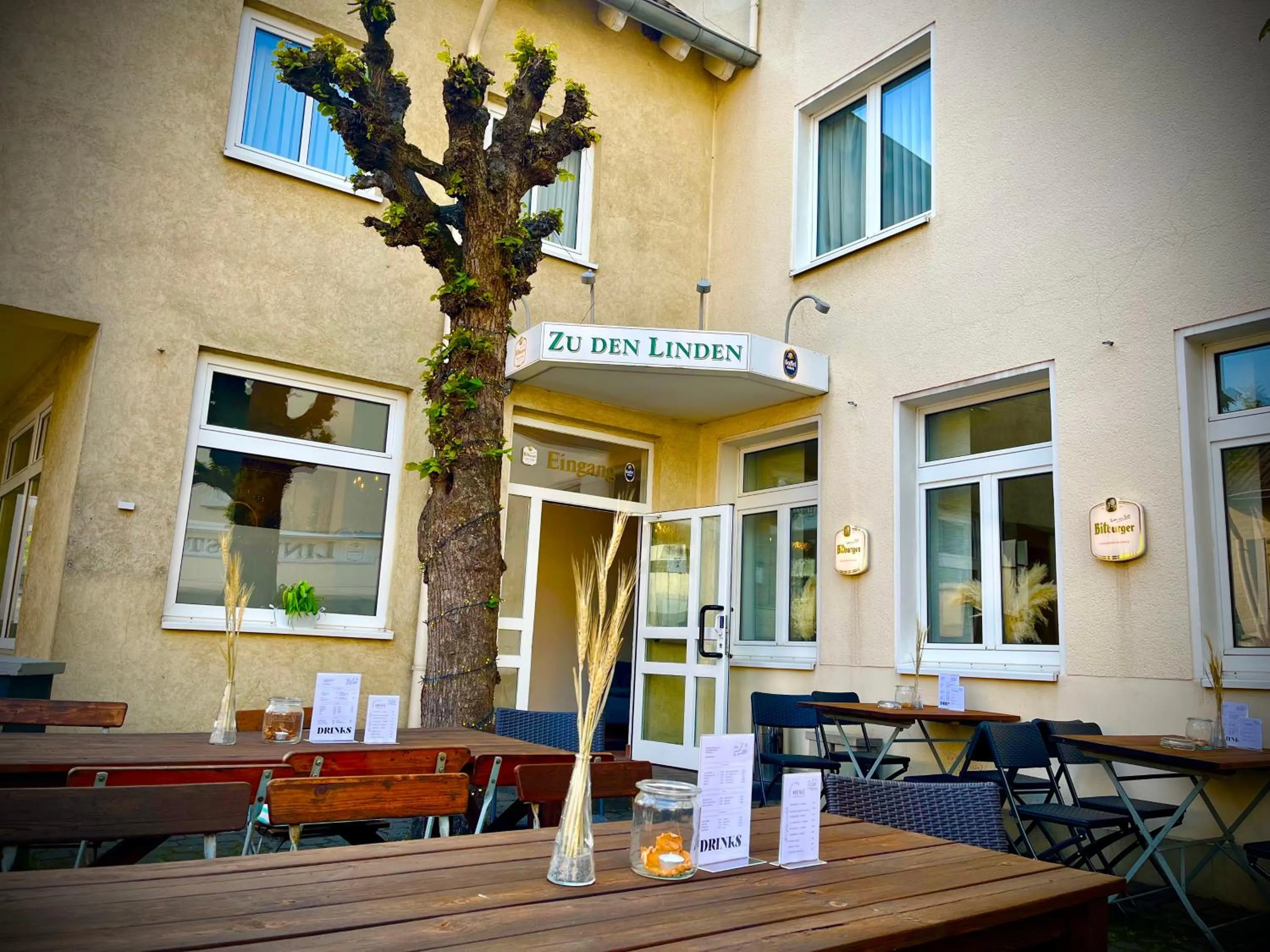 Property building in Hotel zu den Linden