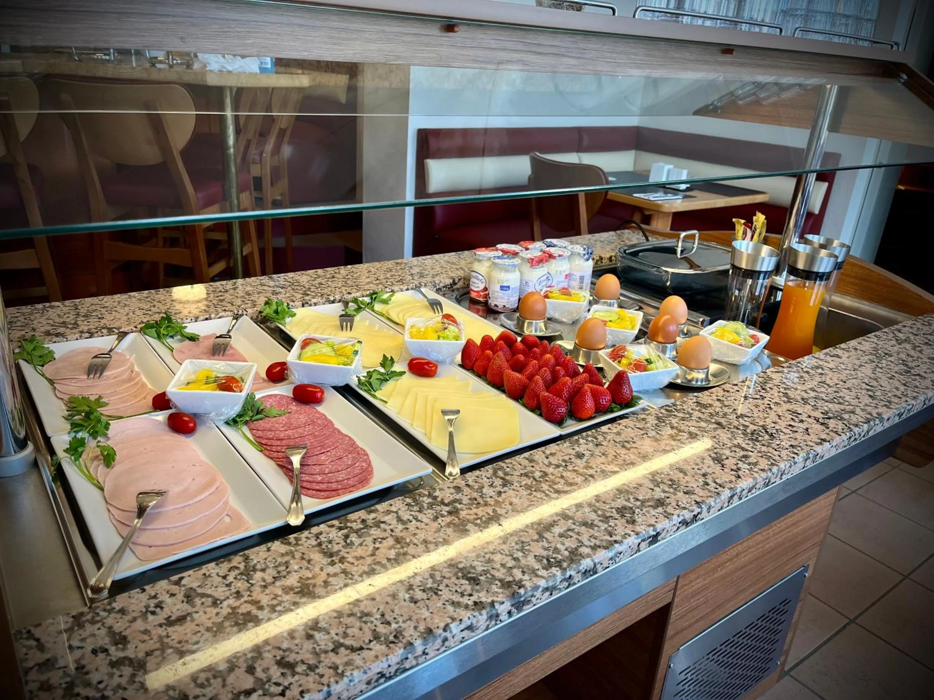 Food and drinks in Hotel zu den Linden