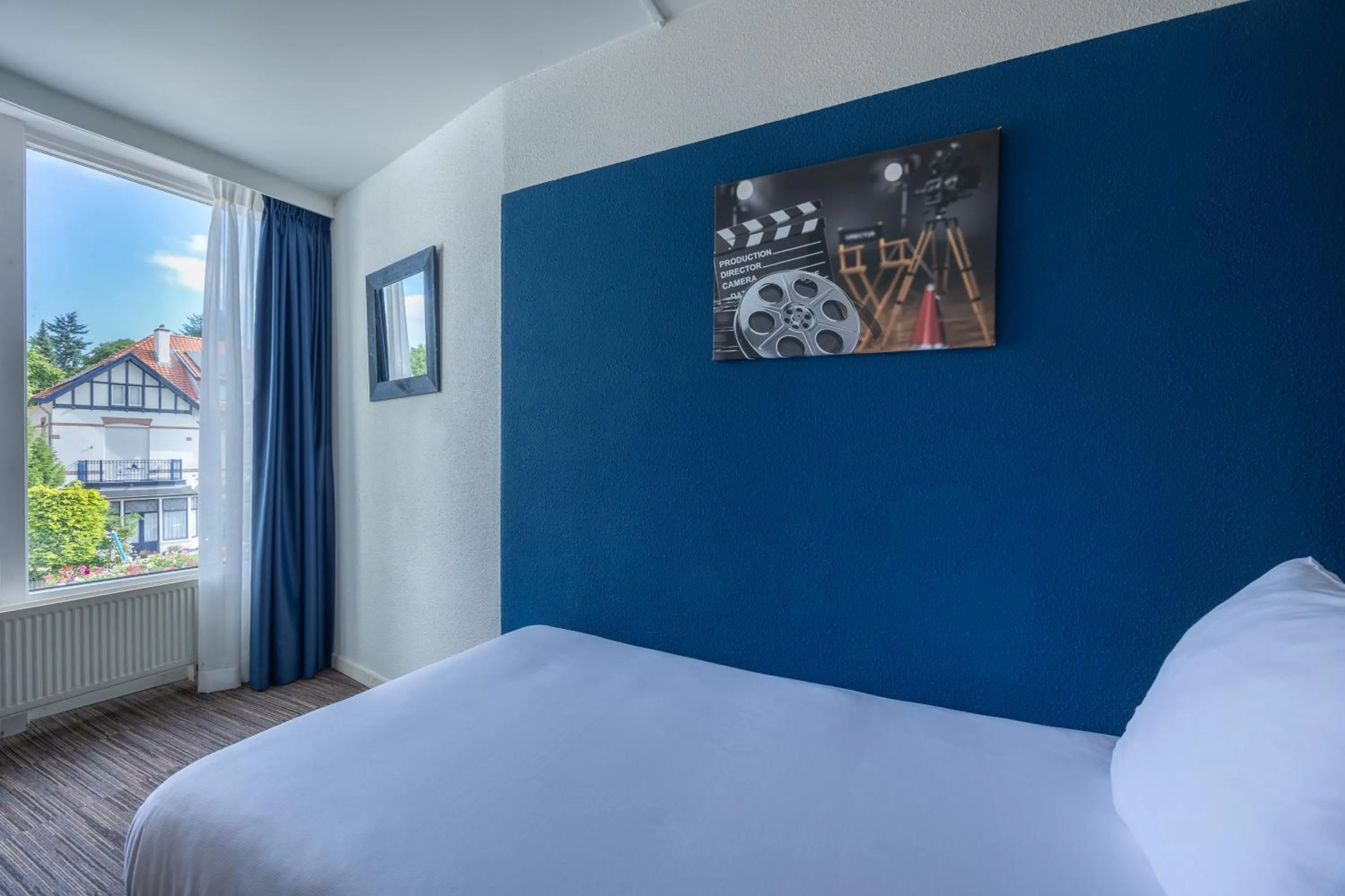 Bedroom, Bed in Amrâth Hotel Media Park Hilversum