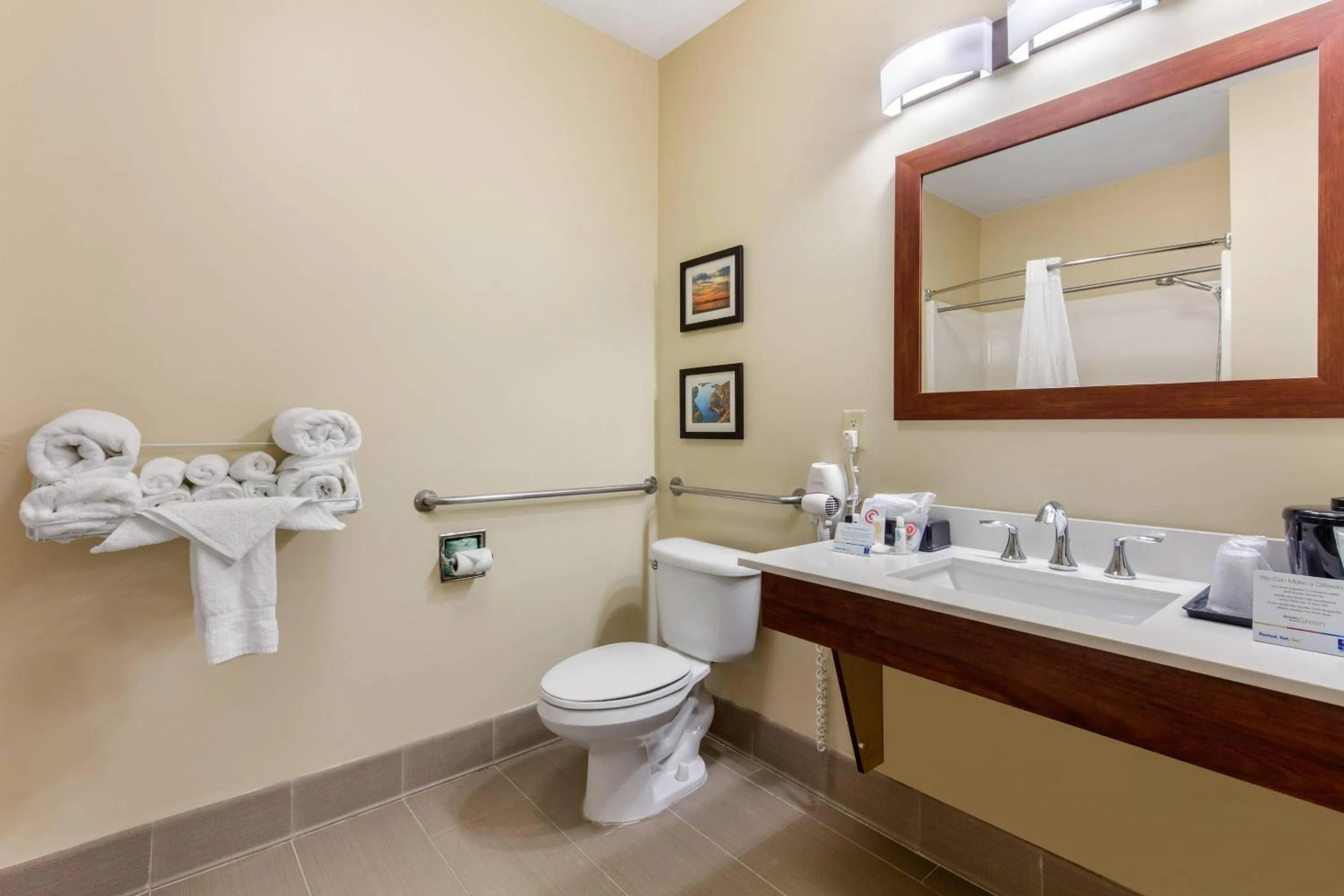 Bedroom in Comfort Inn & Suites McComb