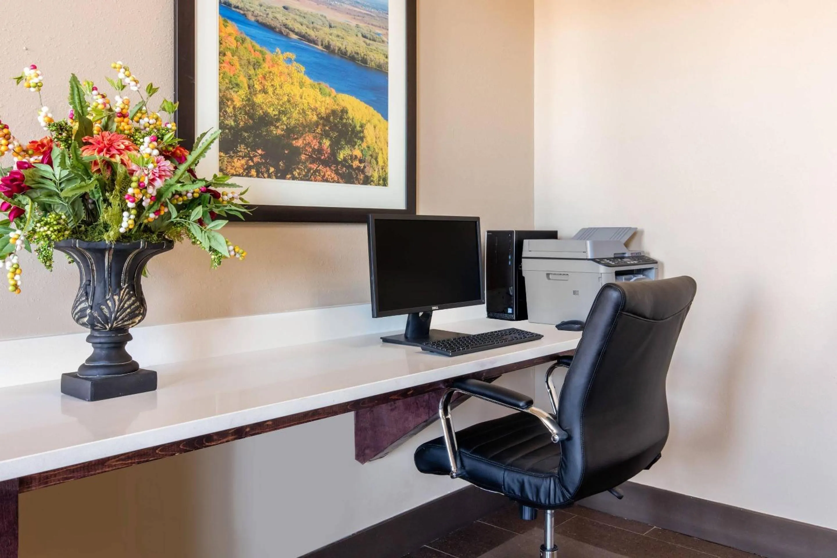 Business facilities in Comfort Inn & Suites McComb