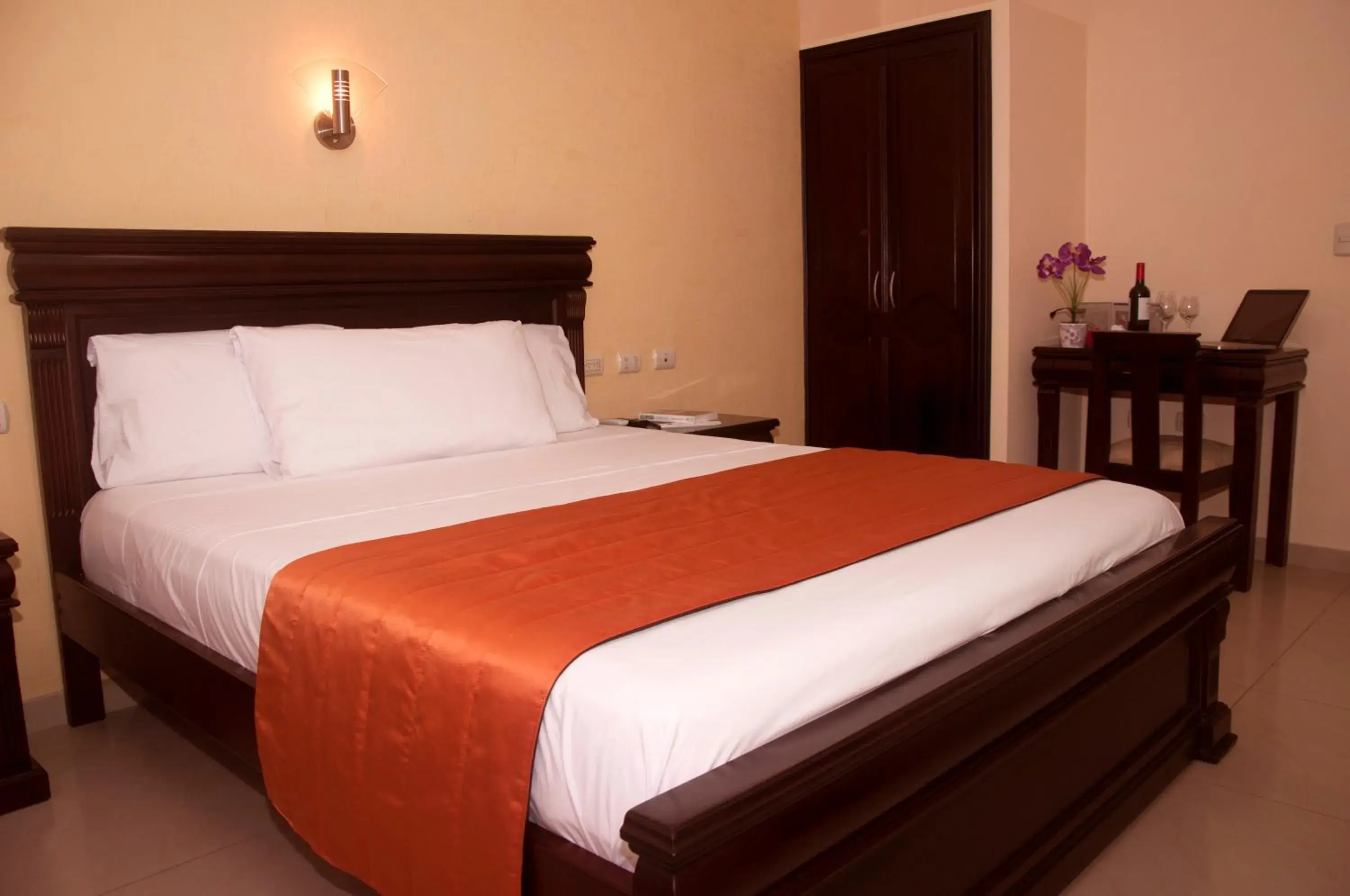 Suite - single occupancy in Hotel Flamingo Suite - single occupancy in Hotel Flamingo