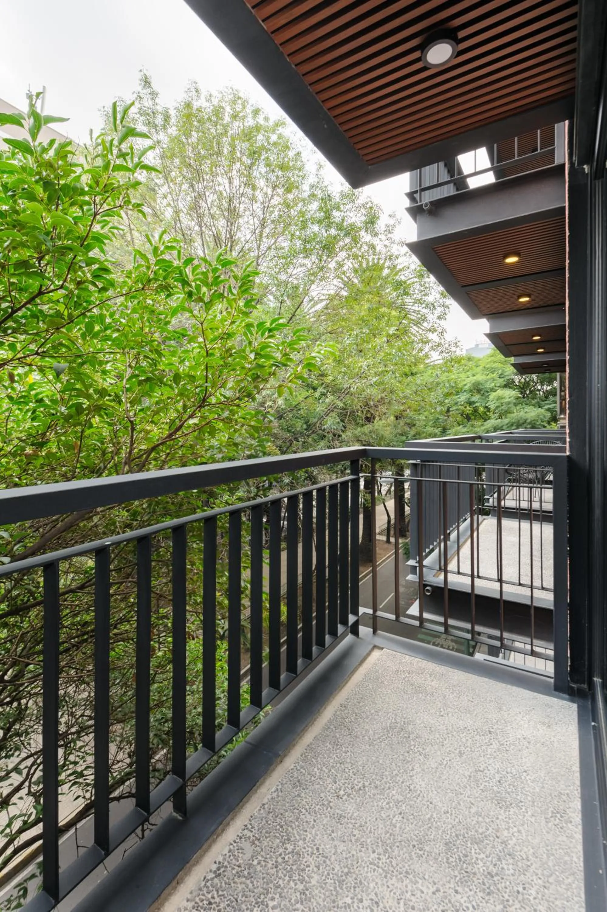 Balcony/Terrace in Nuevo Leon 155 by Wynwood House