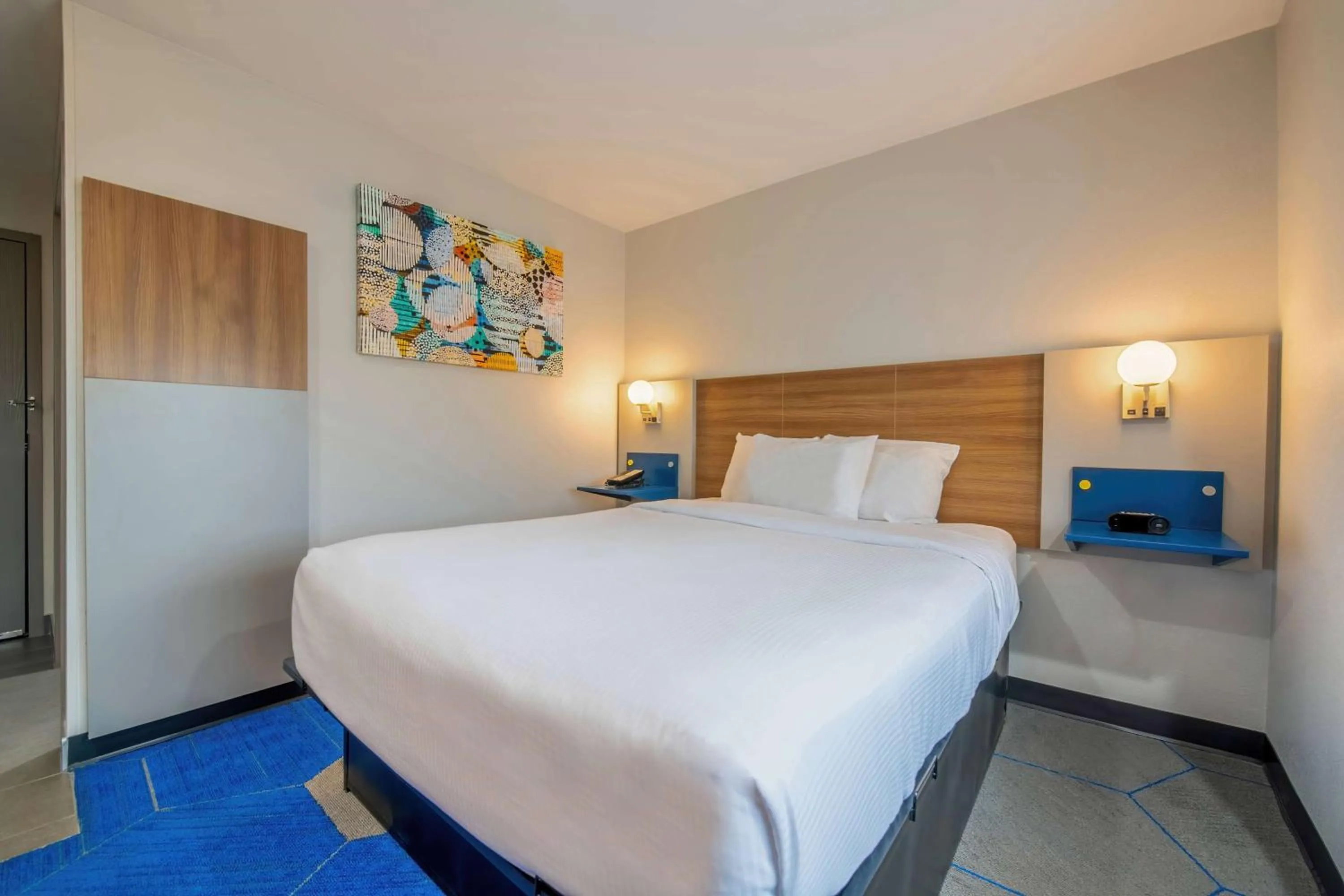 Photo of the whole room, Bed in Microtel Inn and Suites by Wyndham Anderson SC