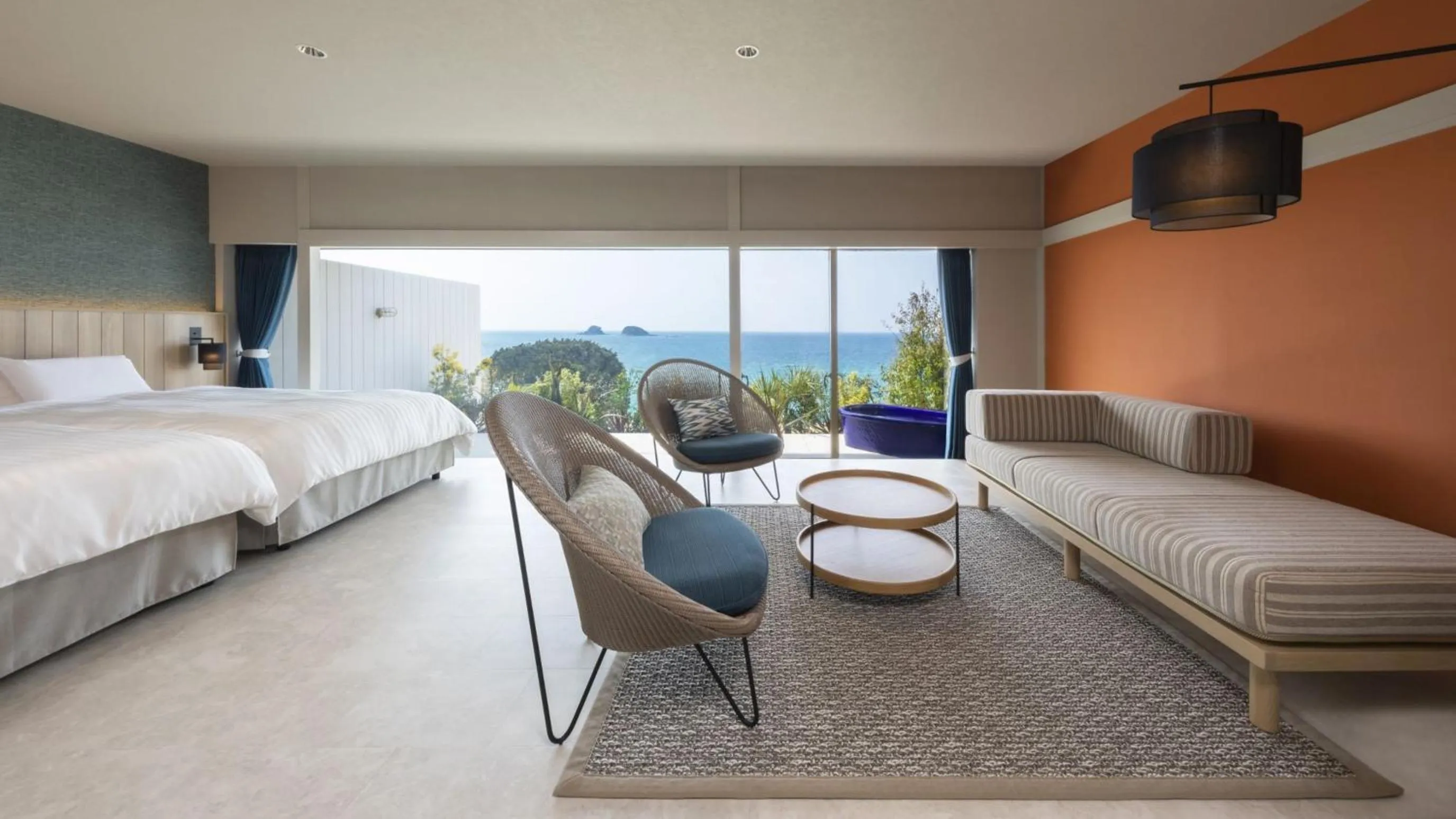 Bed in Hotel Nishinagato Resort