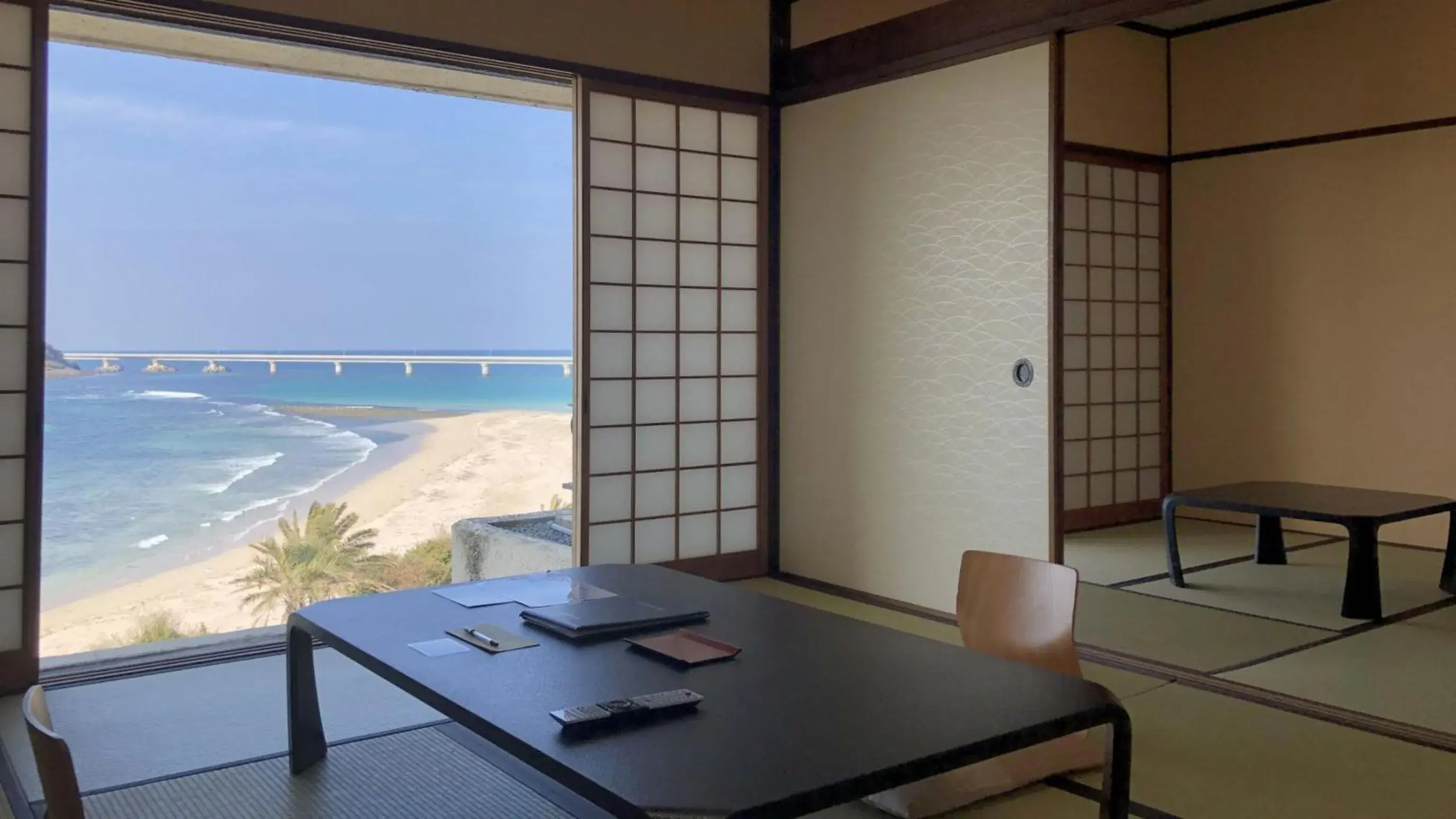 Japanese-Style Superior Room with Ocean View in Hotel Nishinagato Resort Japanese-Style Superior Room with Ocean View in Hotel Nishinagato Resort