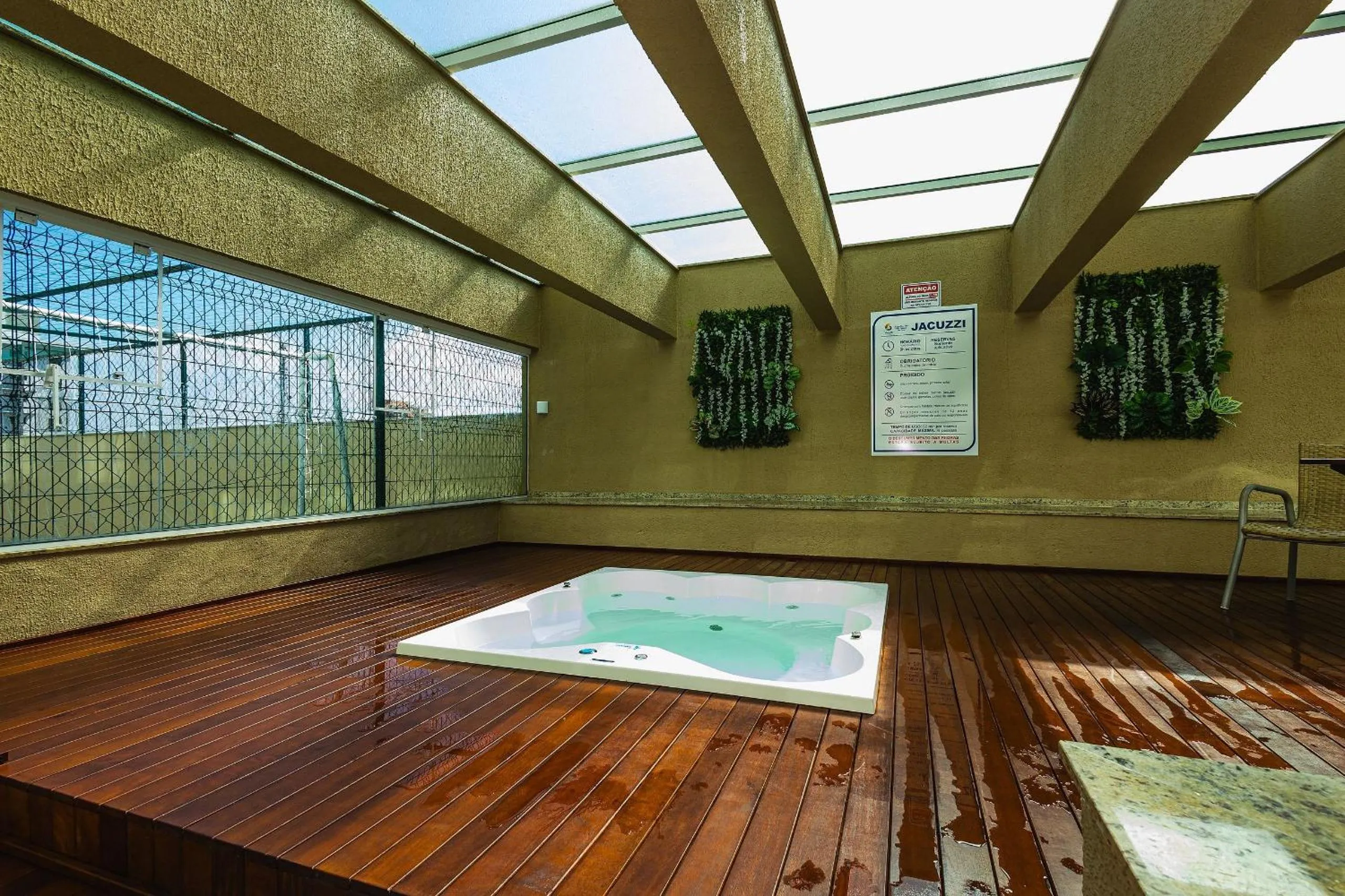 Hot Tub in Venice Home Club - Balneário Piçarras