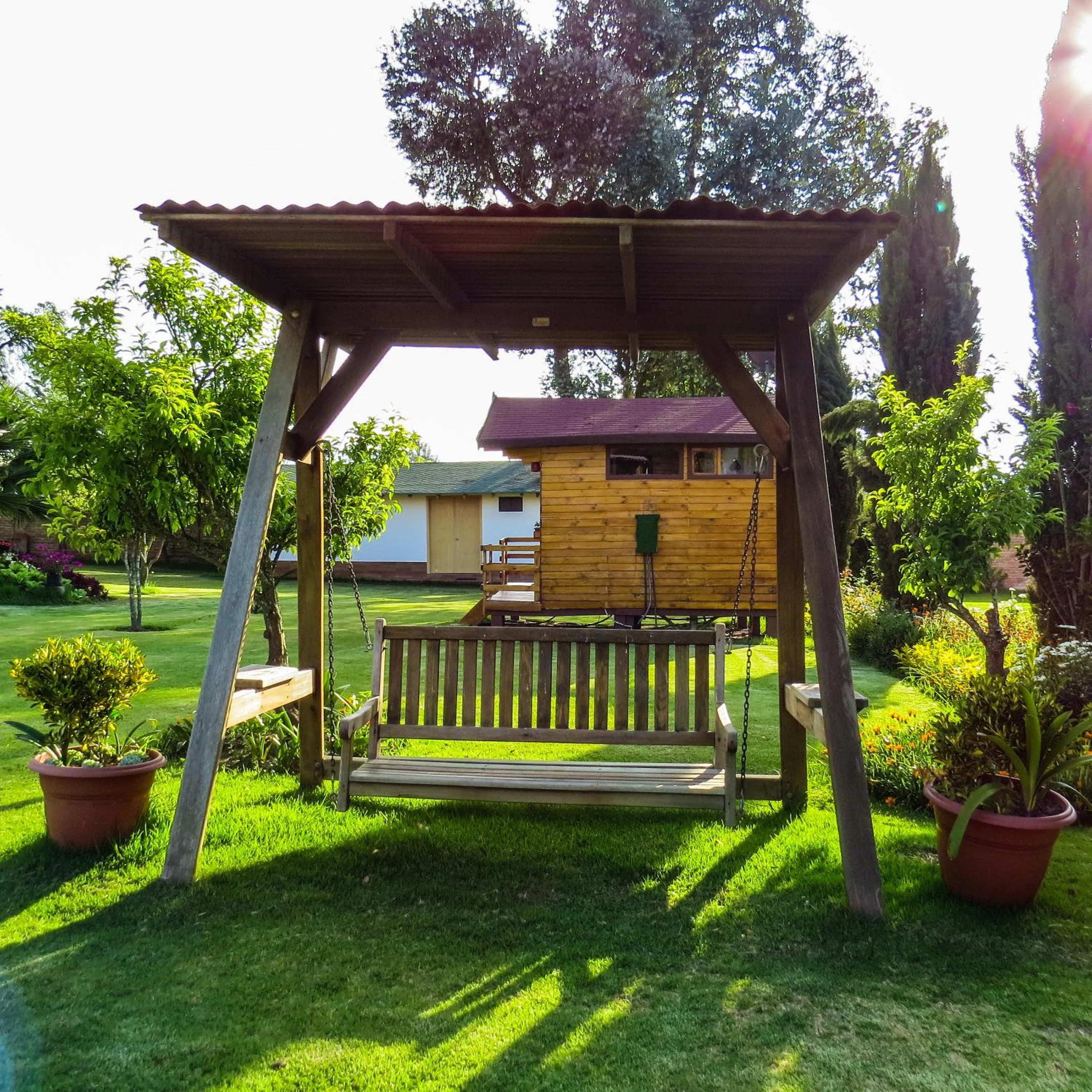 Hosteria Airport Garden