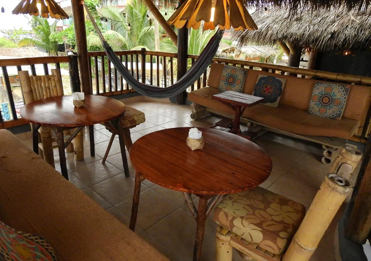 Restaurant/places to eat in La Facha Hostal Restaurant Surf